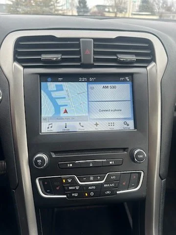 2017 Ford Fushion White-3.jpg