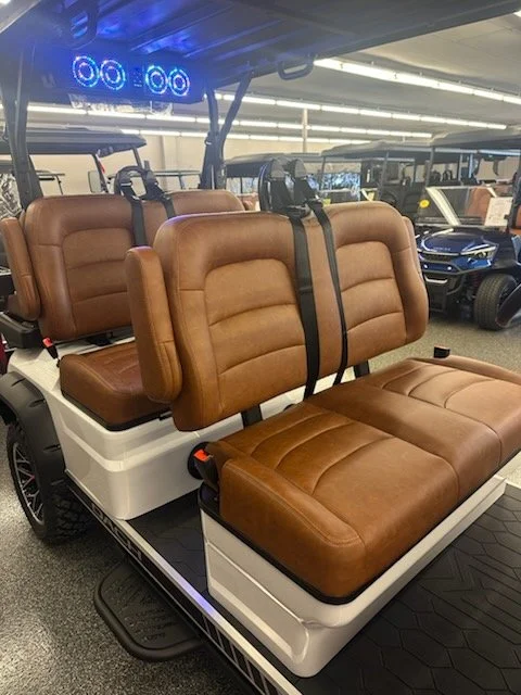 white 4+2 Apollo-4.jpg