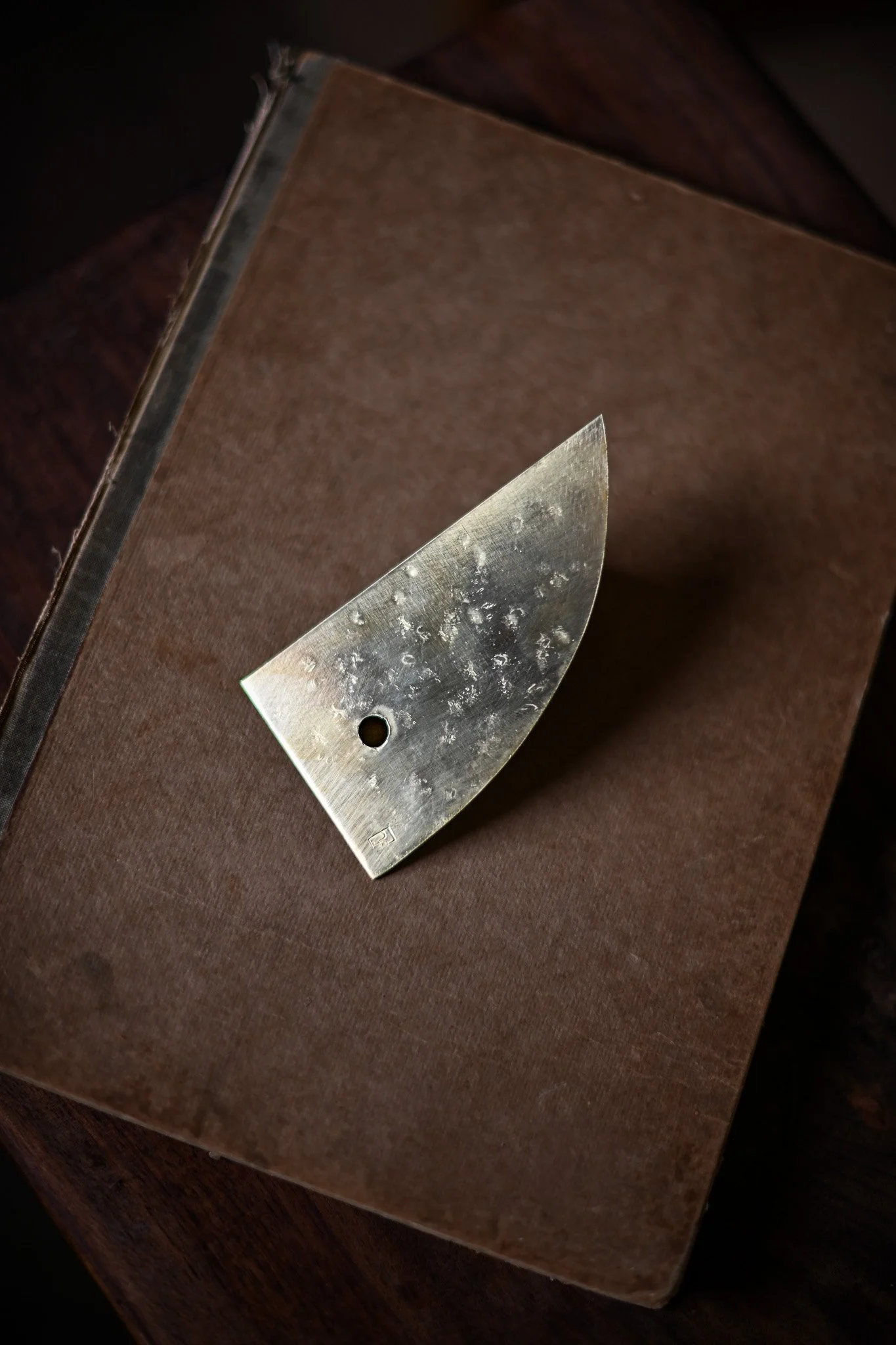 Brass Classic Rib