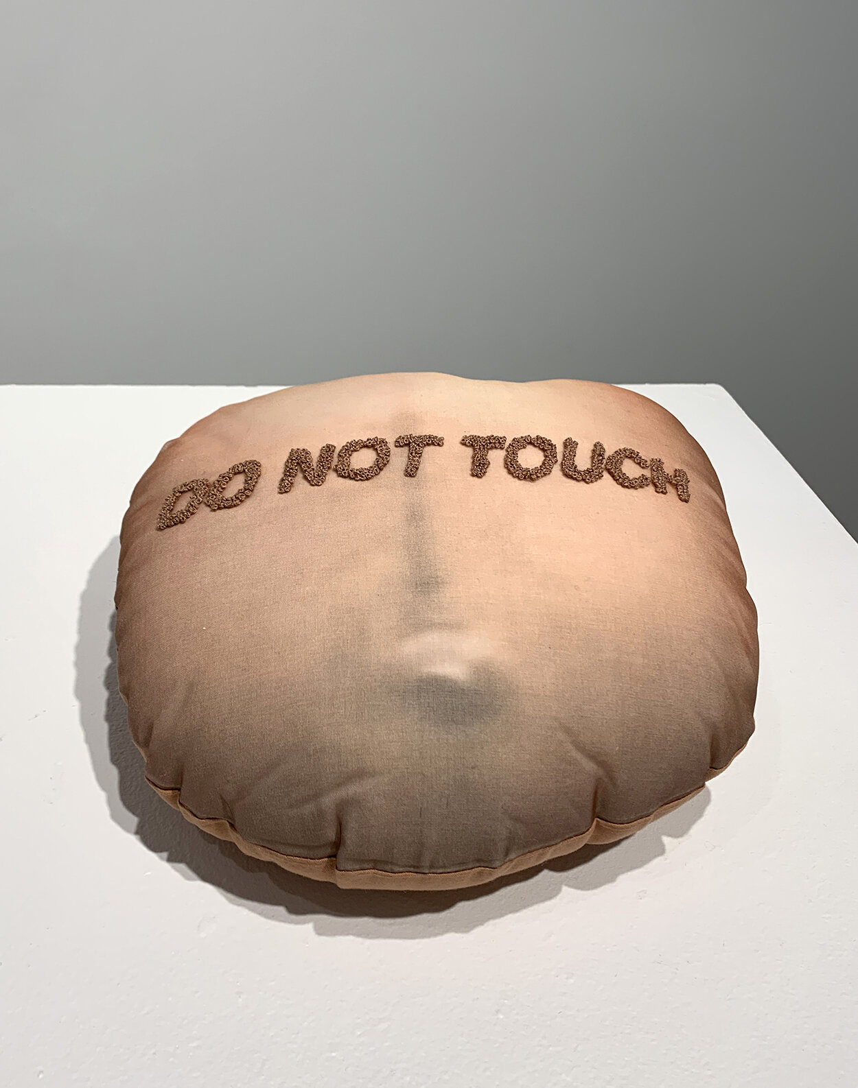Zarse_SP20_crit1_DoNotTouch.jpg