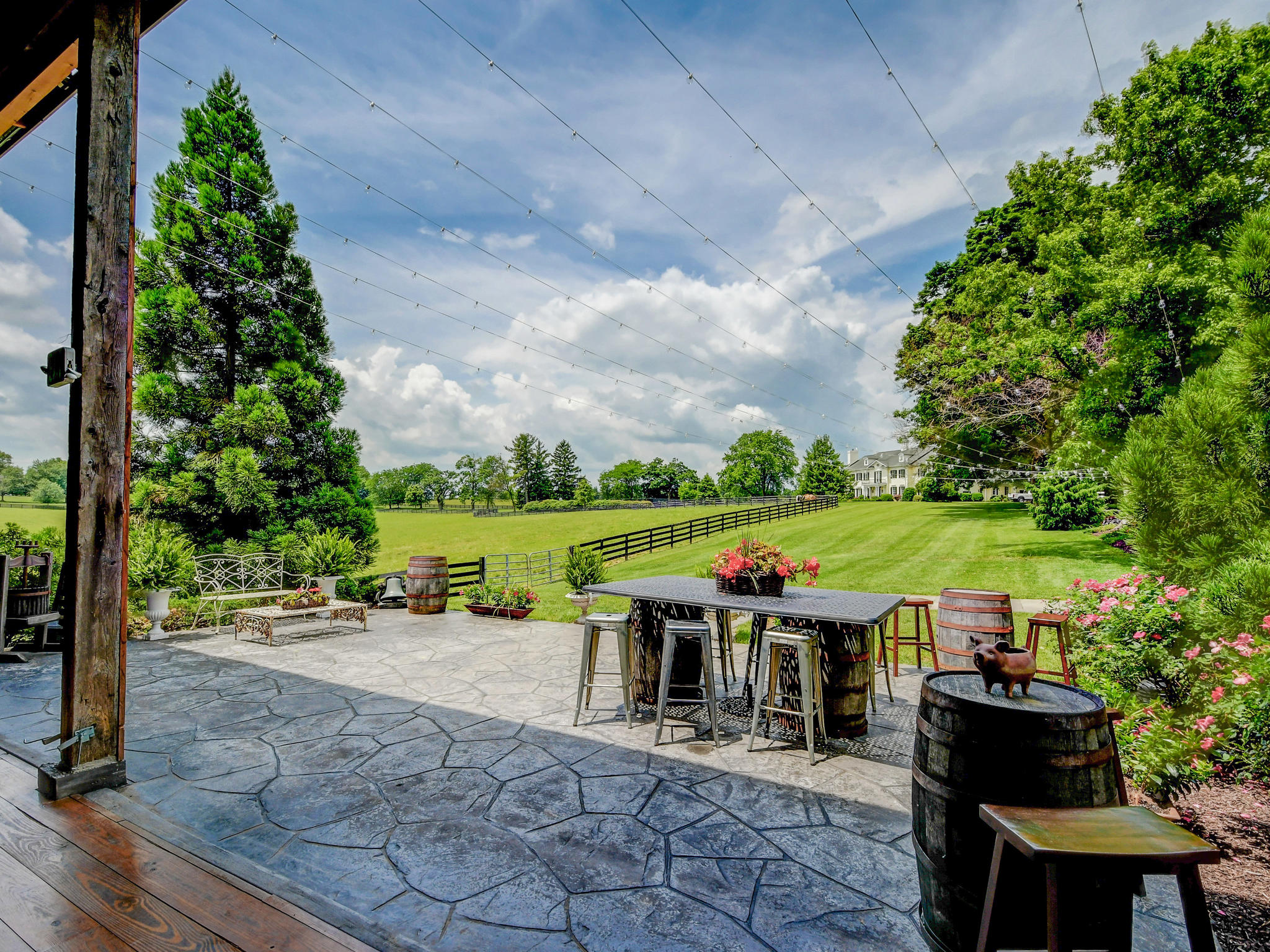 2800 Monkton Rd Monkton MD-050-032-Patio-MLS_Size.jpg