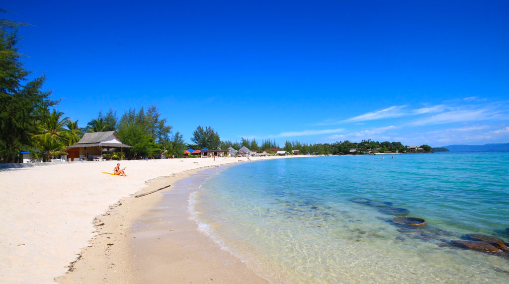 koh-pangan-sea-beach.jpg