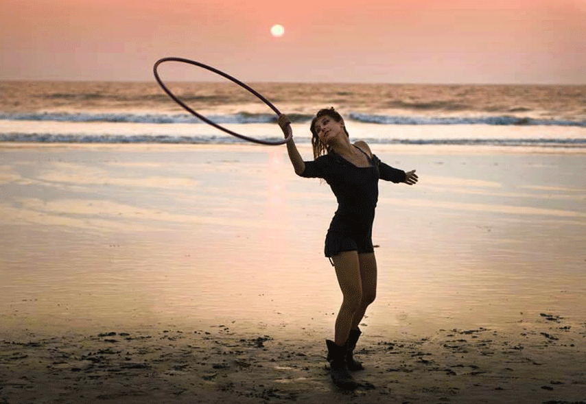 meri-inthehoop-jungle-hooping.jpg