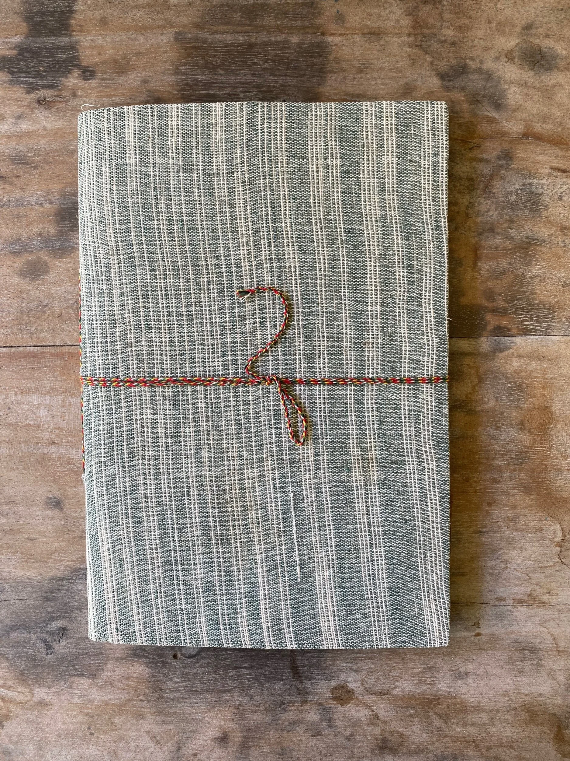 29500DEB-2581-49CE-8D23-6452F69B2C7D