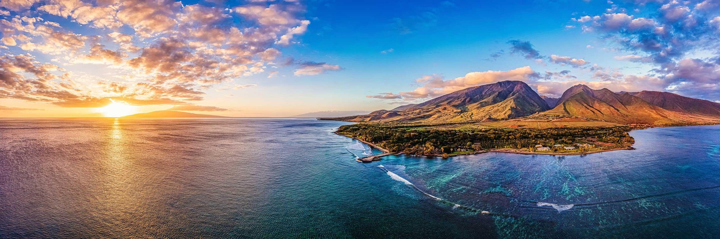 Complete Maui Helicopter Tour Comparison: Maverick Hawaiian Odyssey vs. Air Maui Complete Island Tour