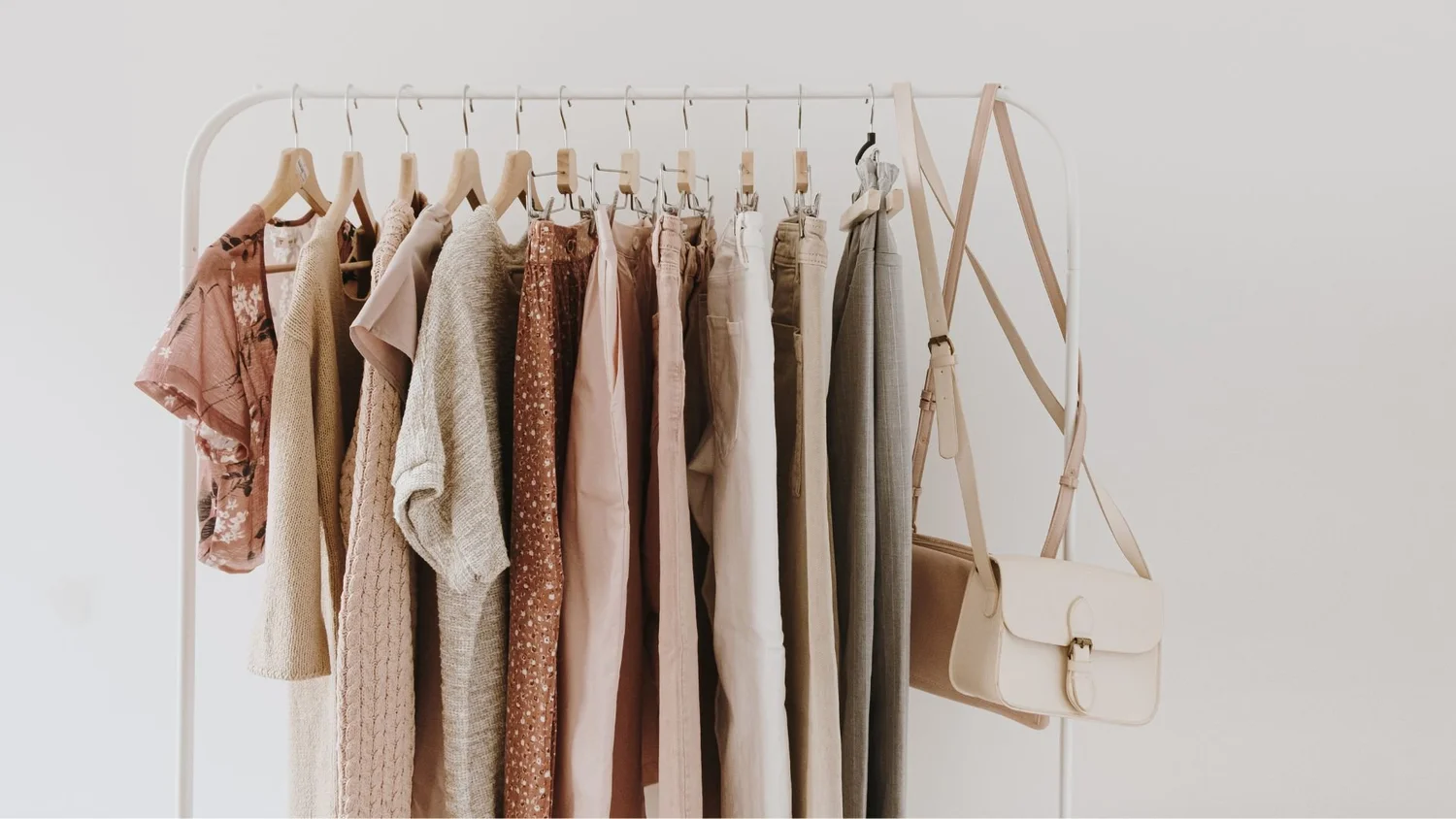 8 Ways to Shop for Clothes on a Budget — Shopping on Champagne Nancy