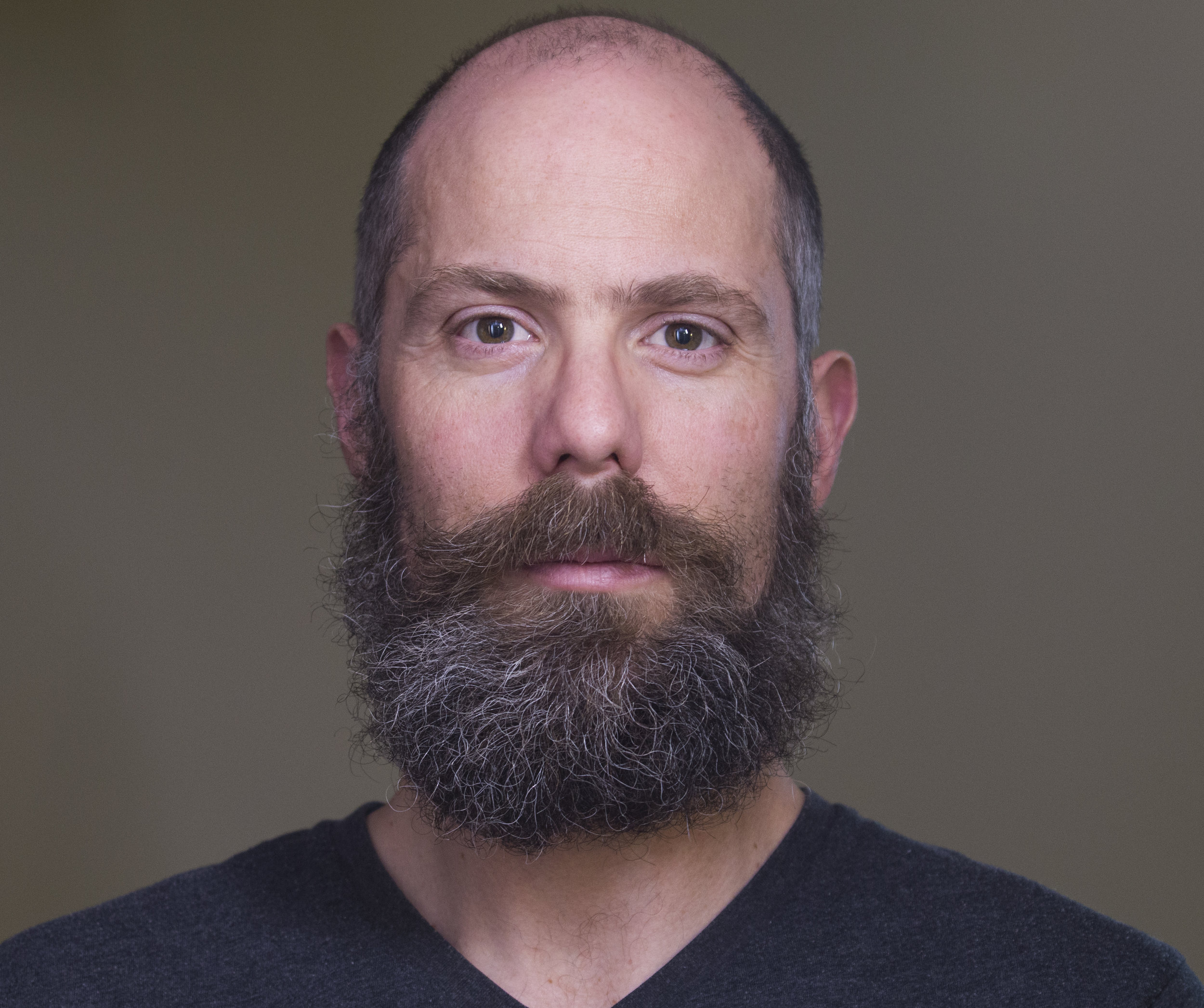Ian Passport Headshot 2017.jpg