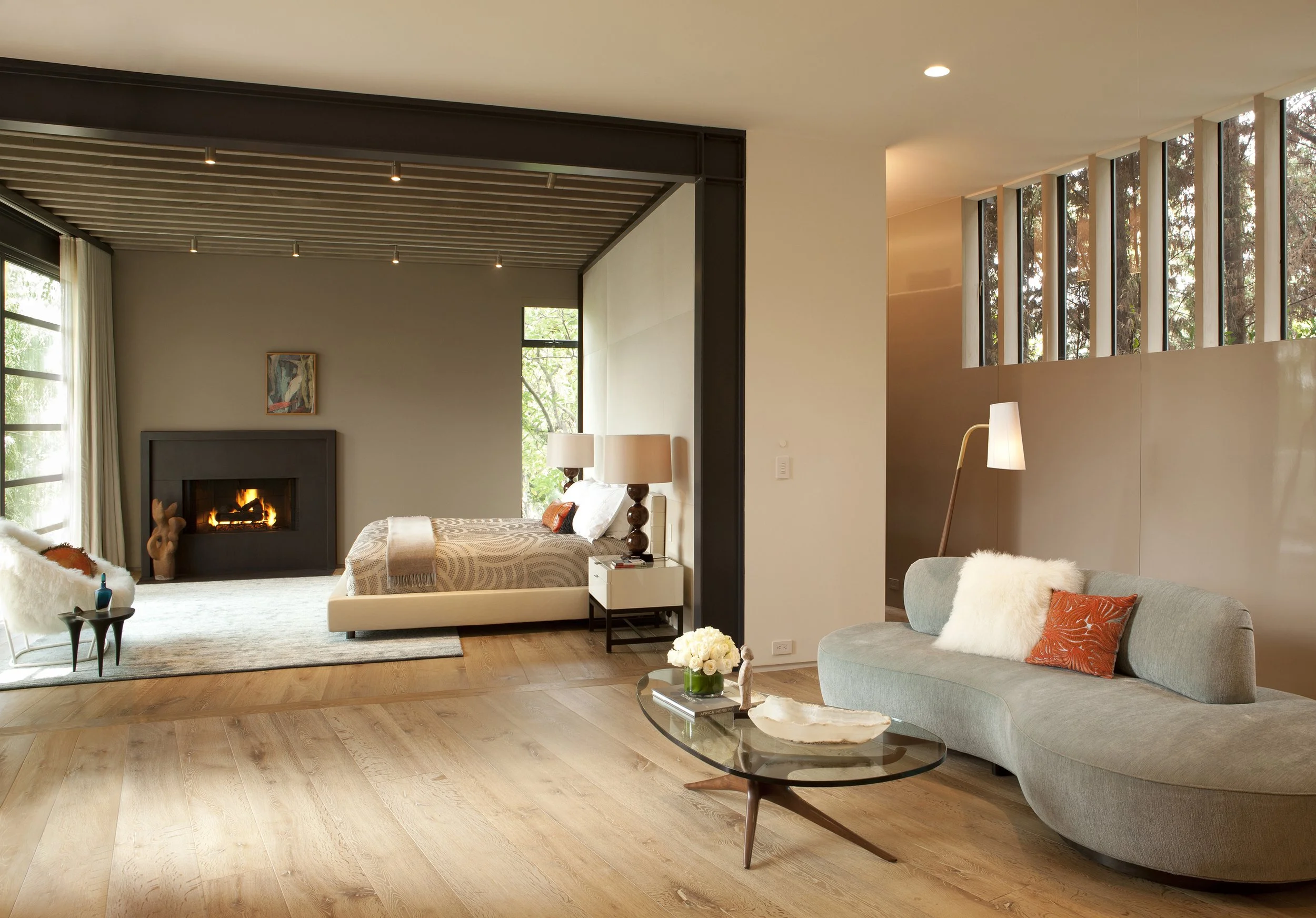 Pacific-Primary-Bedroom-Minotti-Kagan-Luxe-Dreamy.jpg