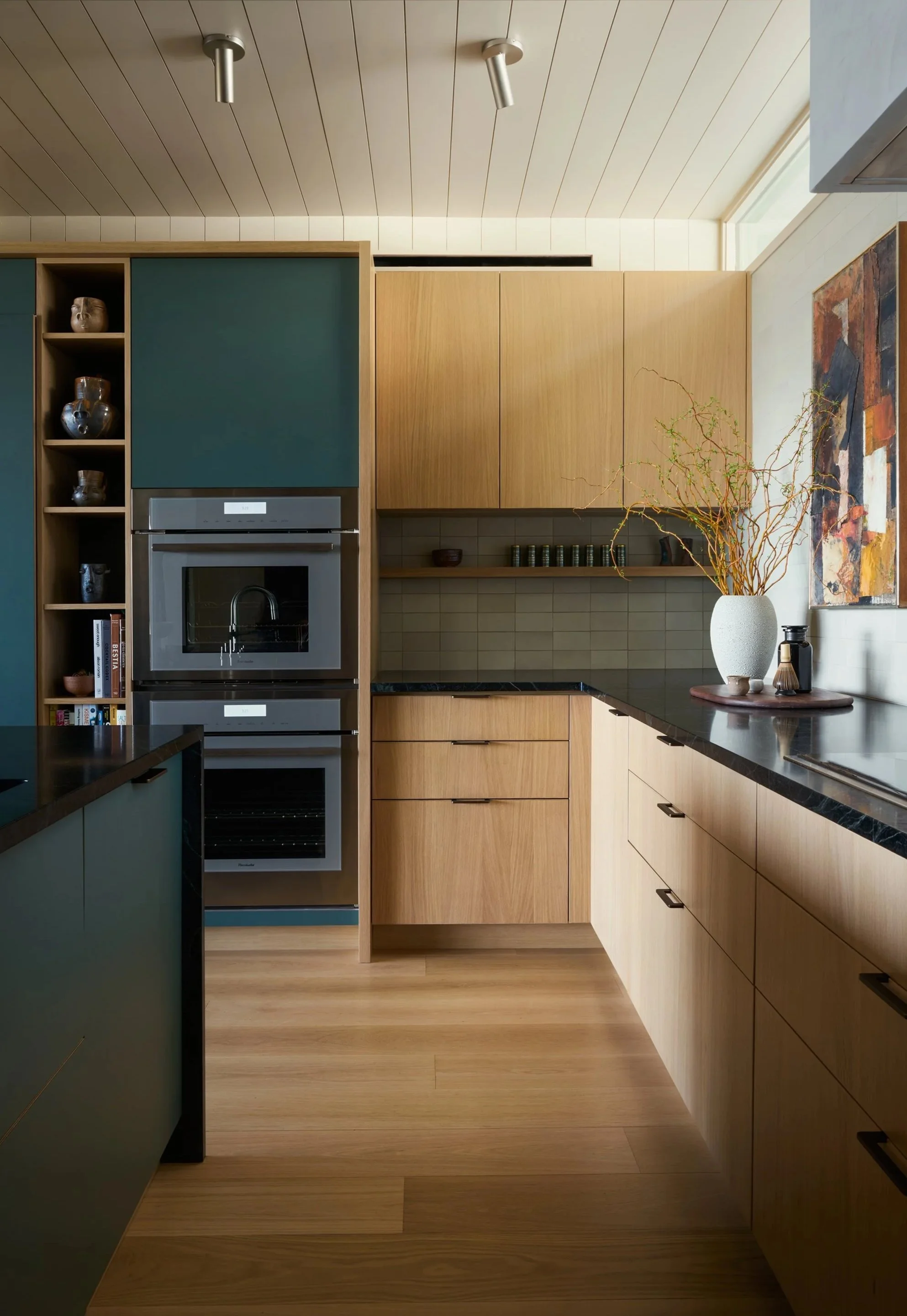 hollywood-hills-studio-aimee-less-kitchen-heath-henrybuilt-midcentury-modern.jpg