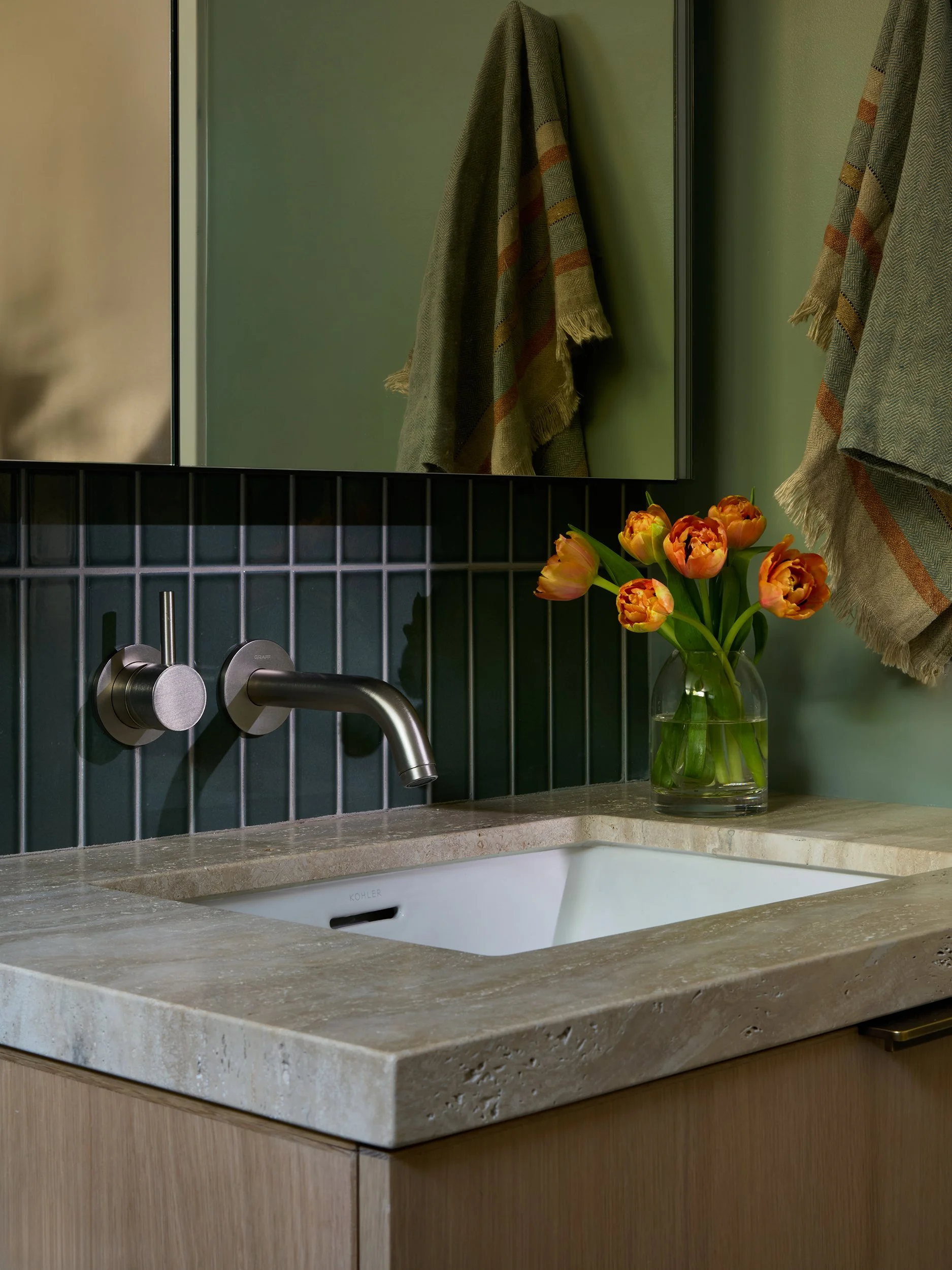 hollywood-hills-studio-aimee-less-bath-blue-tile-flowers-turkish-towel.jpg