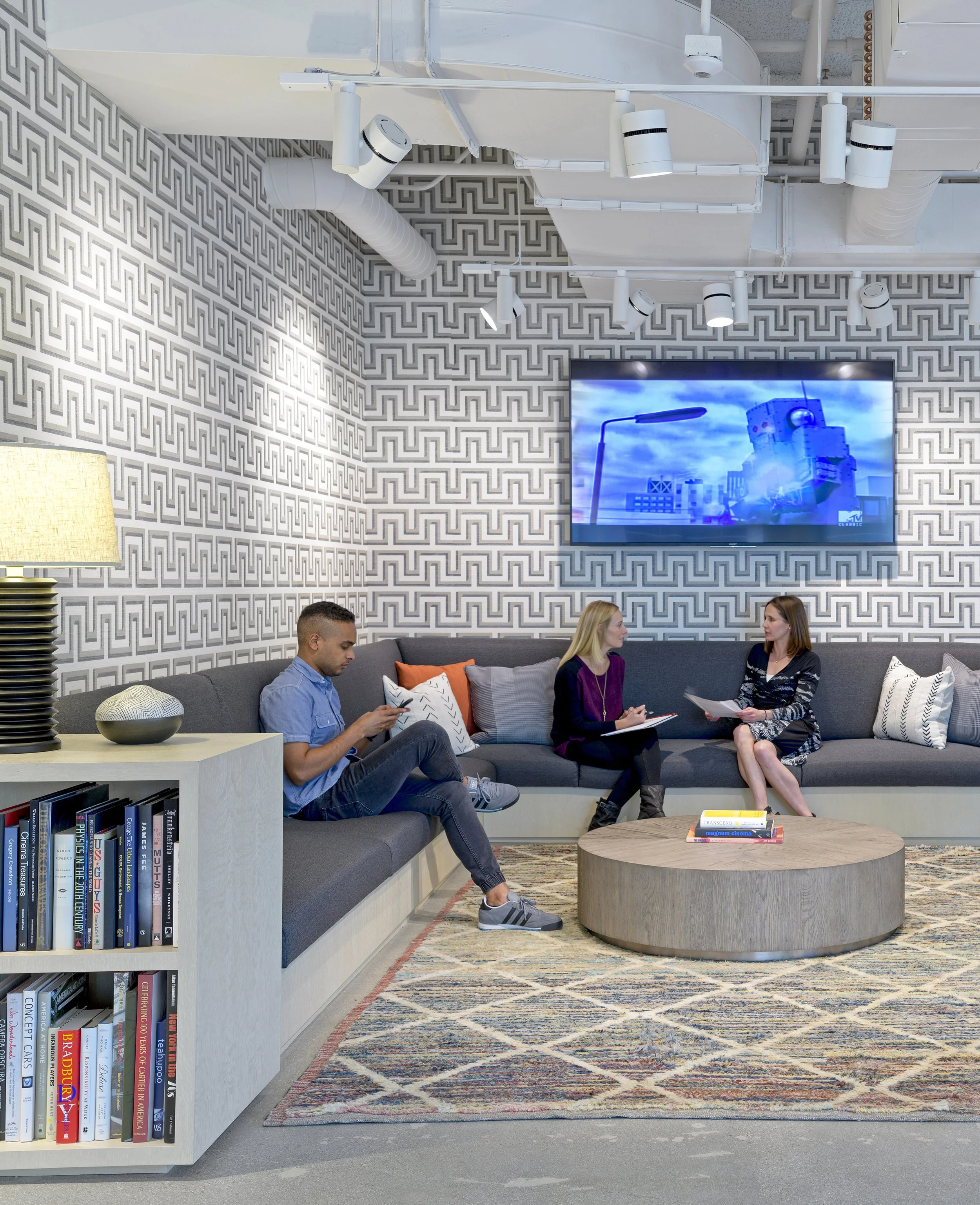 Imagine-Entertainment-BuiltIn-Seating-Lounge_Informal-Meeting.jpg