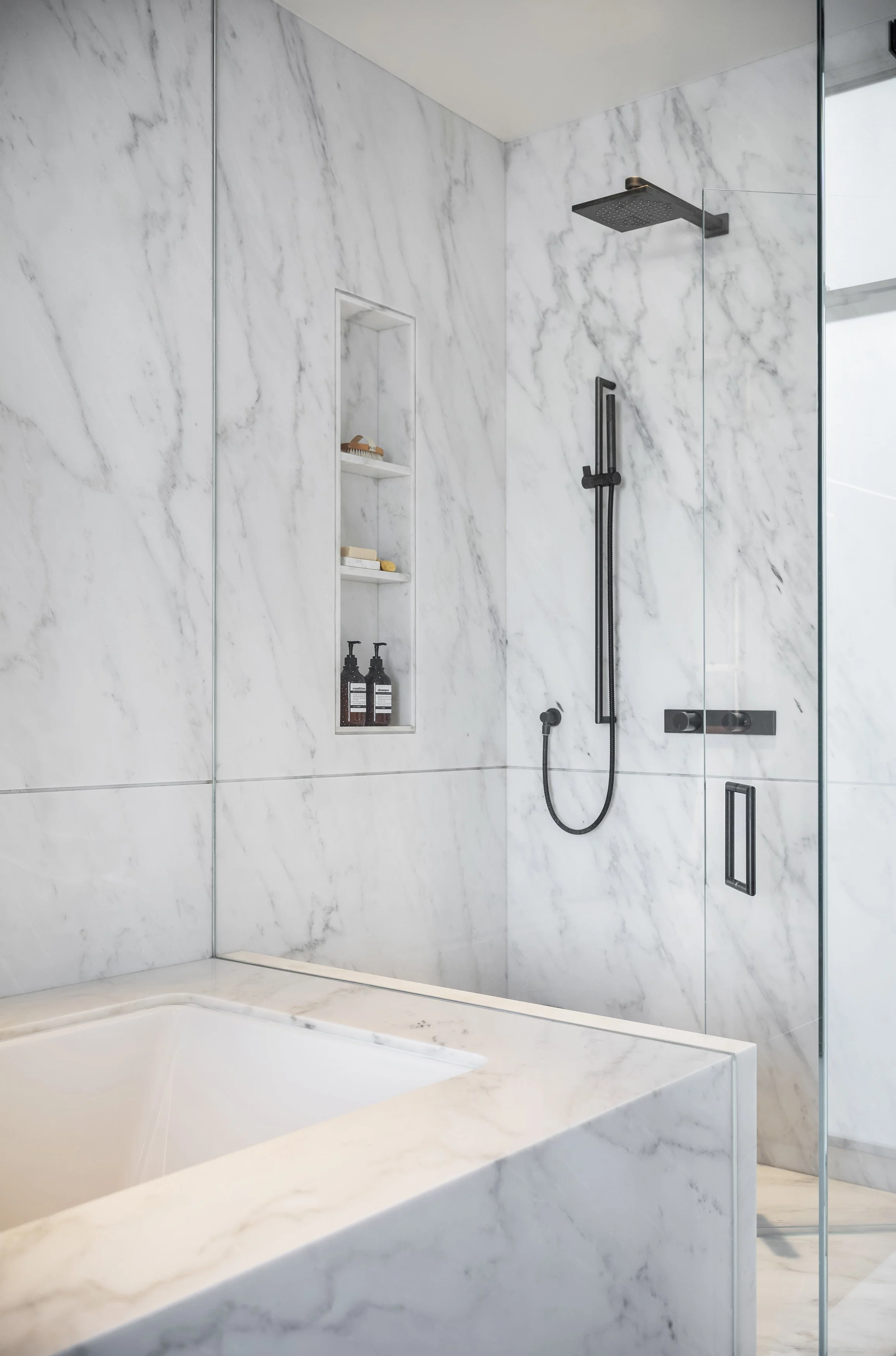 Venice-Canal-House-Studio-Aimee-Less-Interior-Design-White-Marble-Shower-Bath.jpg