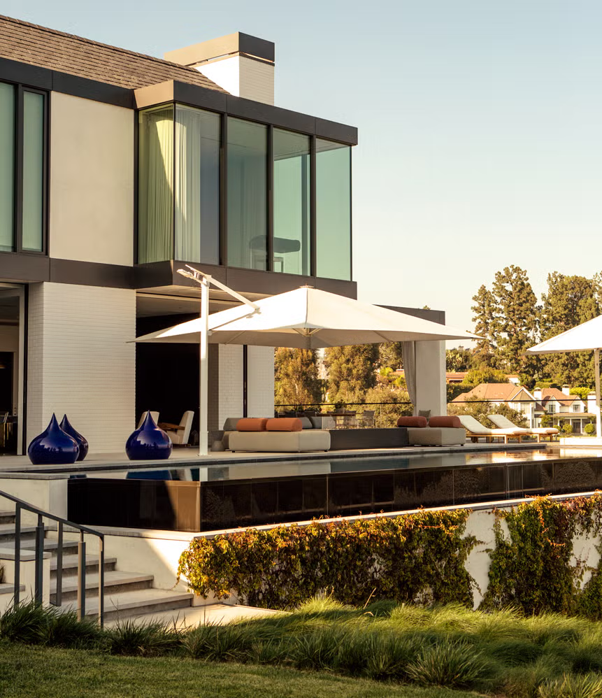 Fairway-Modern-Infinity-Pool-Outdoor-Furniture-Sunken-Lounge.png
