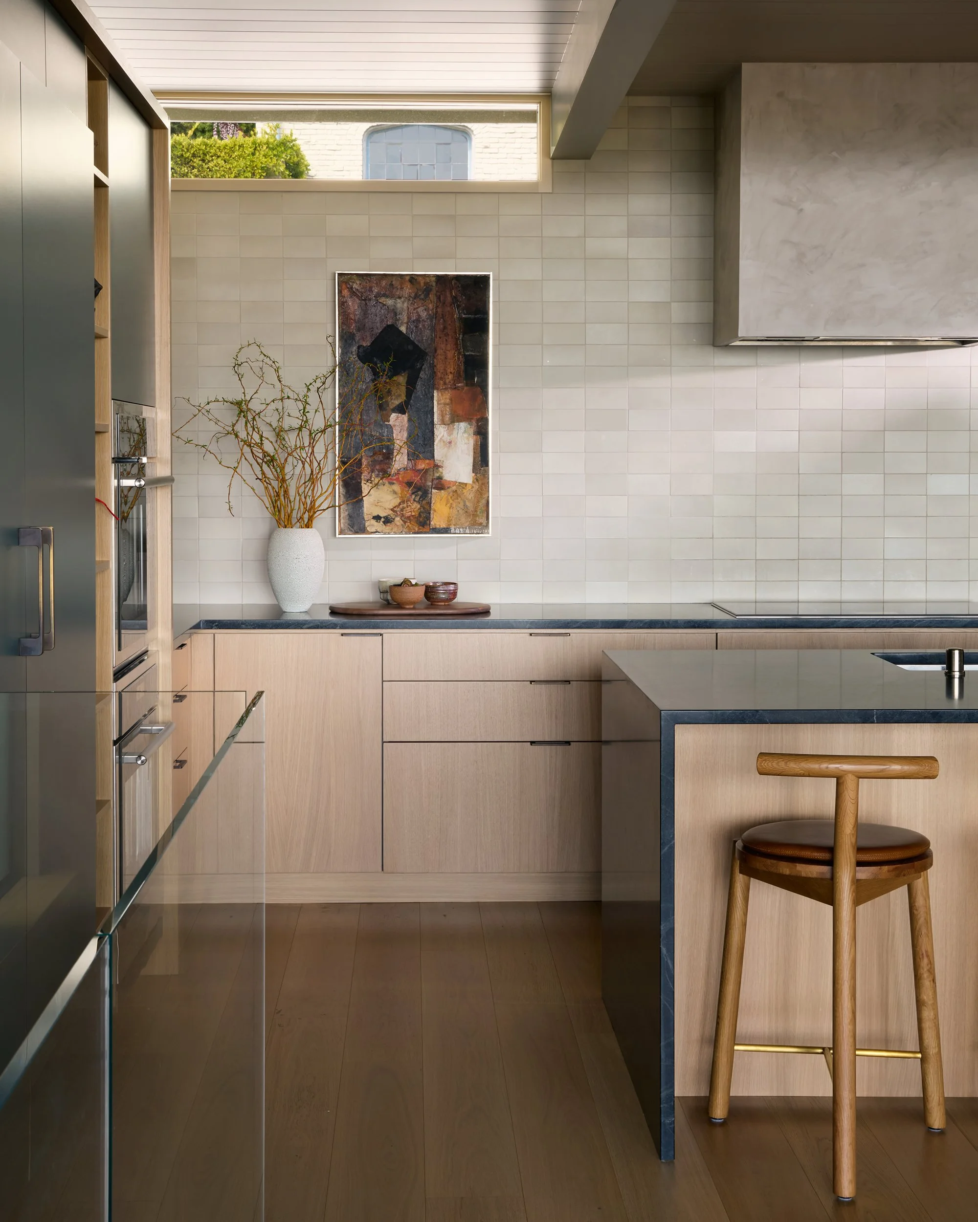 hollywood-hills-studio-aimee-less-kitchen-heath-henrybuilt-midcentury-modern-vintage.jpg