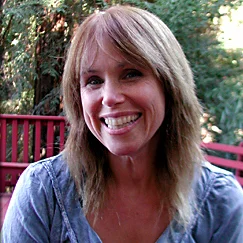 Laura Fox.jpg