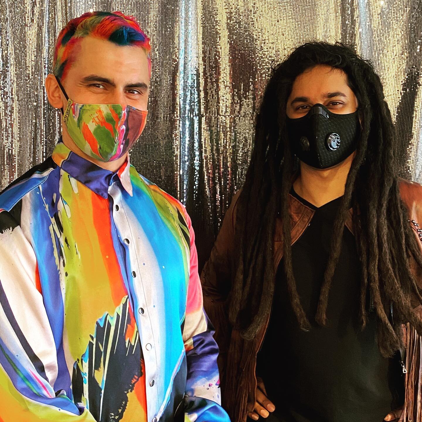 🎨This man is fearless! One of my favorite visual artists in the world 🌎 today @callenschaub sporting his 🔥 fashion line in collab with @callandresponseclothing 
.
.
.
.
.
.

#paint #artist #torontoartist #torontomusic #cosmiccheetah #colourful #ca