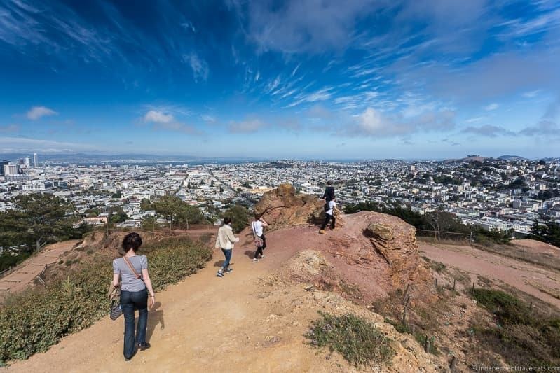 SF-Native-tour-walk-down-from-Corona-Heights-to-castro_by_Laurence-Norah.jpg