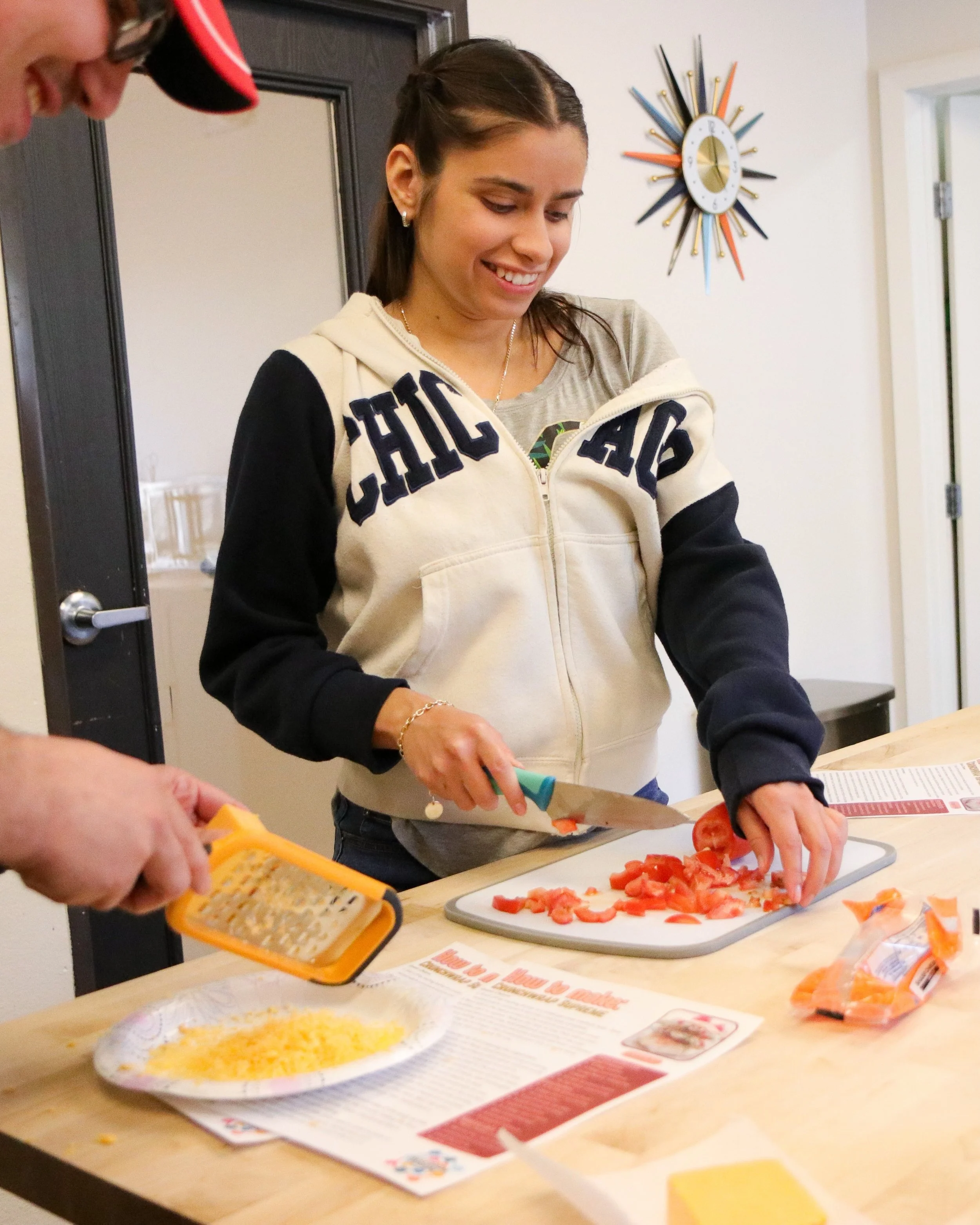Cooking groups at Inclusion Fusion!💥 Every week, our groups cook or bake something new in our kitchen! Because cooking is definitely more fun with a group of friends!