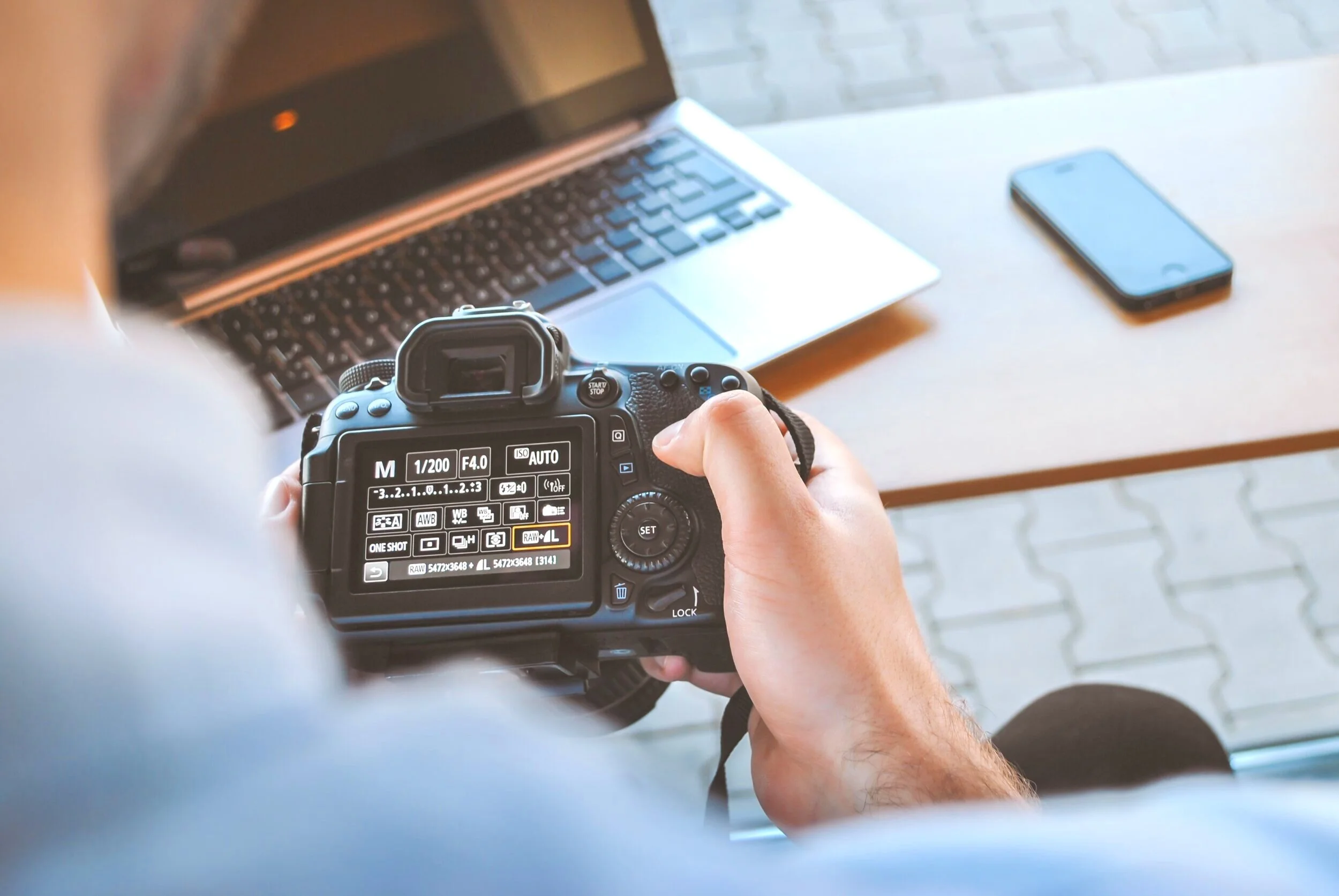 The Ultimate Tips And Tricks: How To Feel More Confident In Pictures