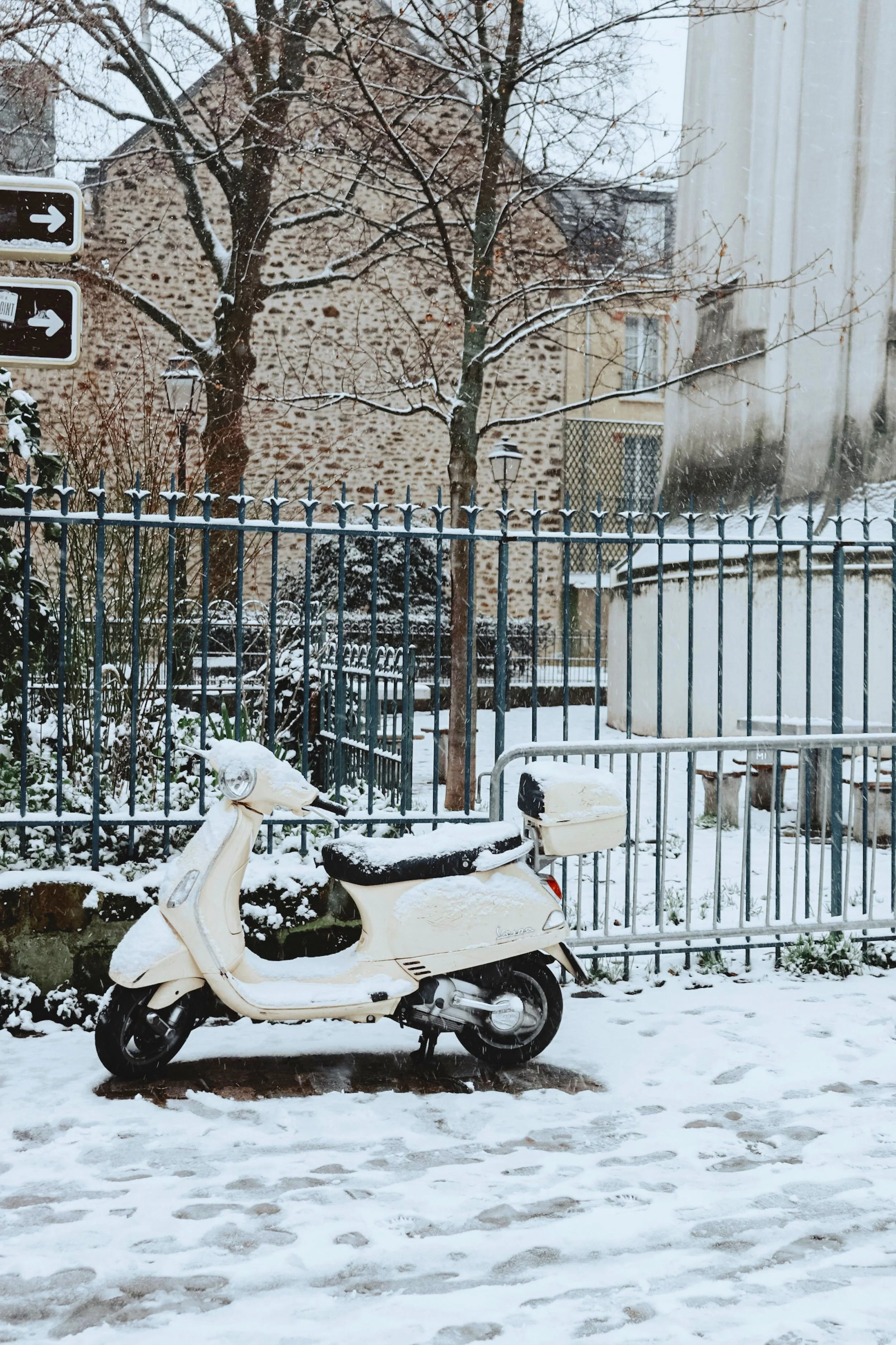 How to Stay Safe on the Back of a Motorcycle this Winter