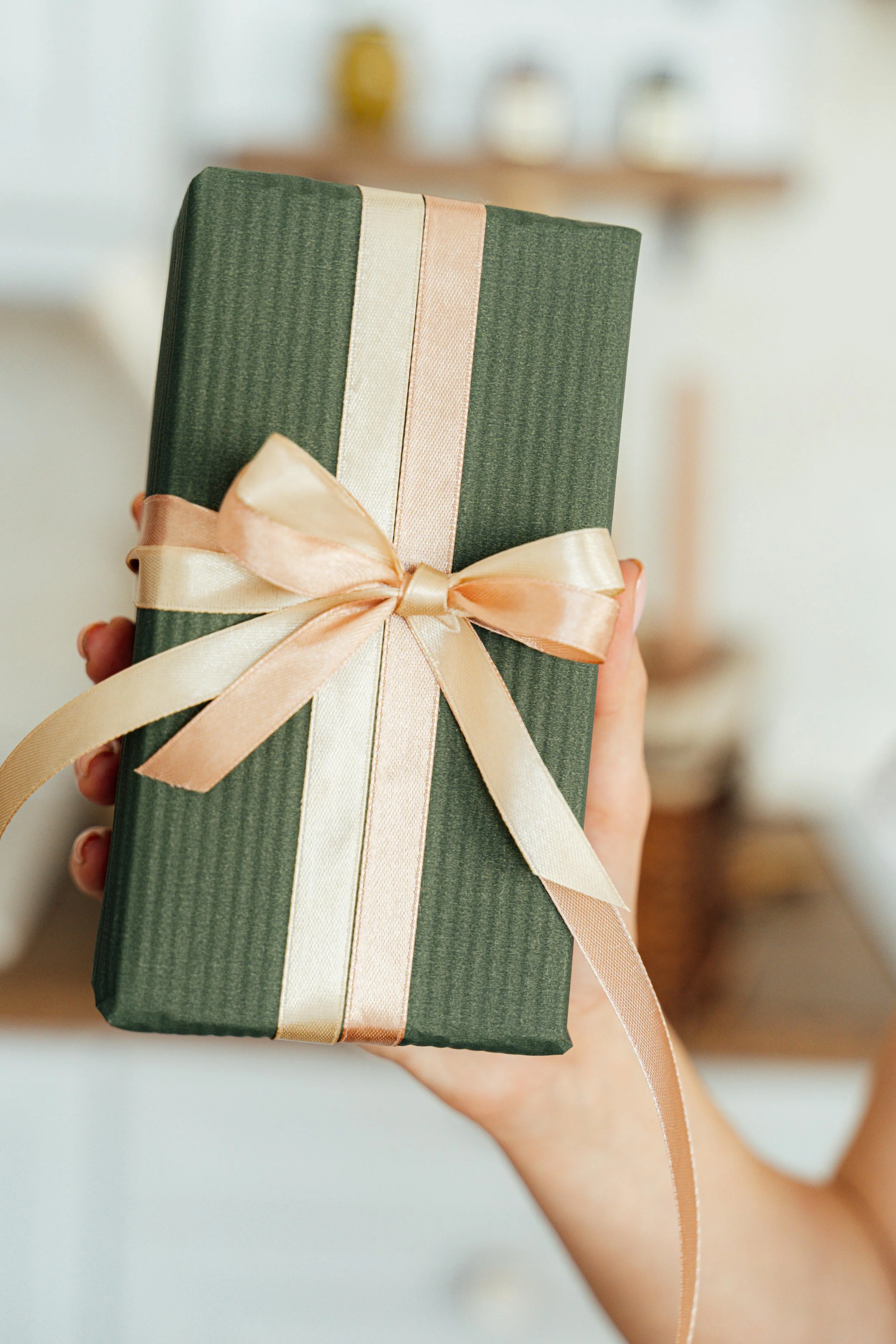 Struggle With Gift Giving? Here’s How to Get It Right