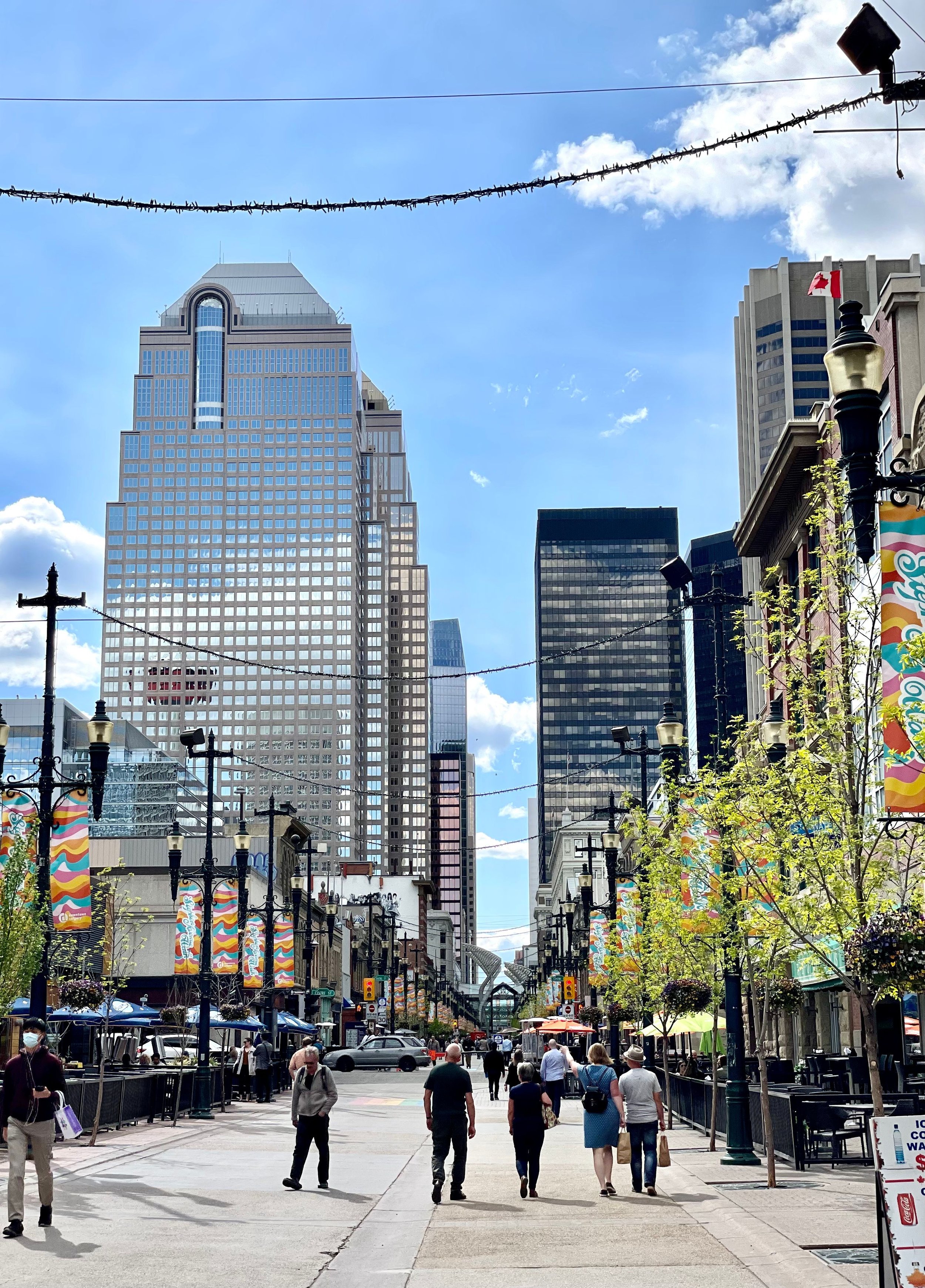 How to Pick the Right Hotel for a Walkable City Trip