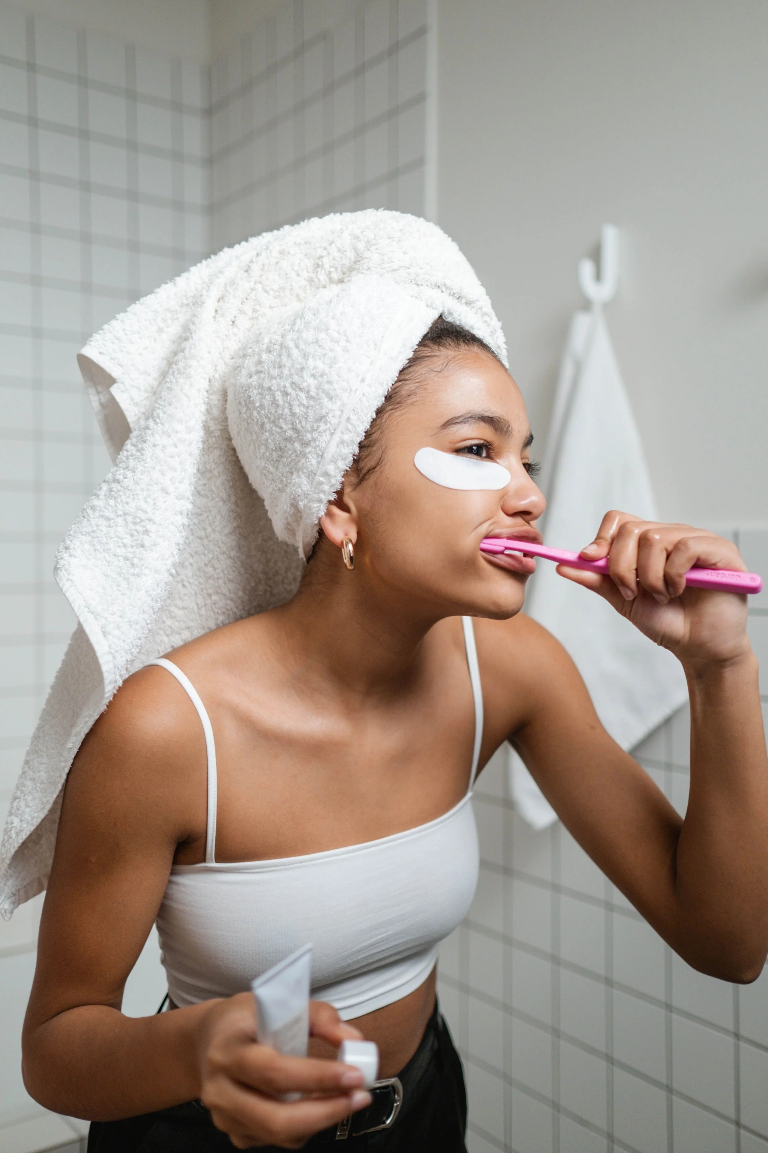 Simple Oral Care Habits for a Healthy, Beautiful Smile