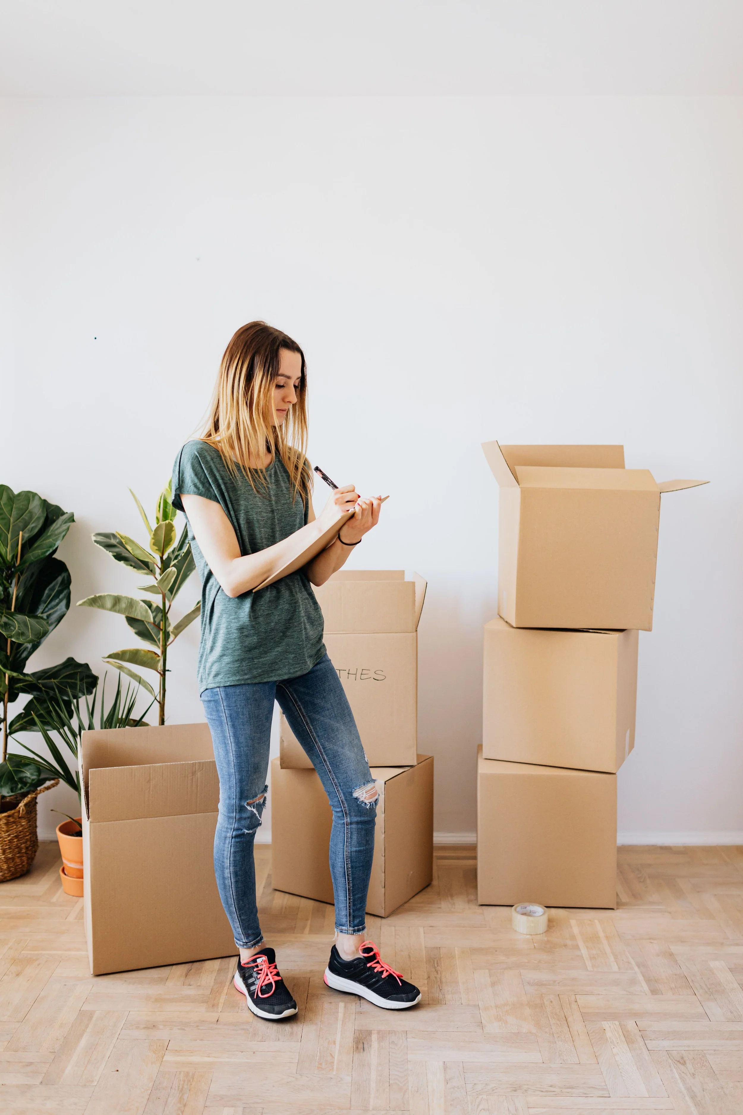How to Make Moving Less Stressful: A Simple Moving Guide