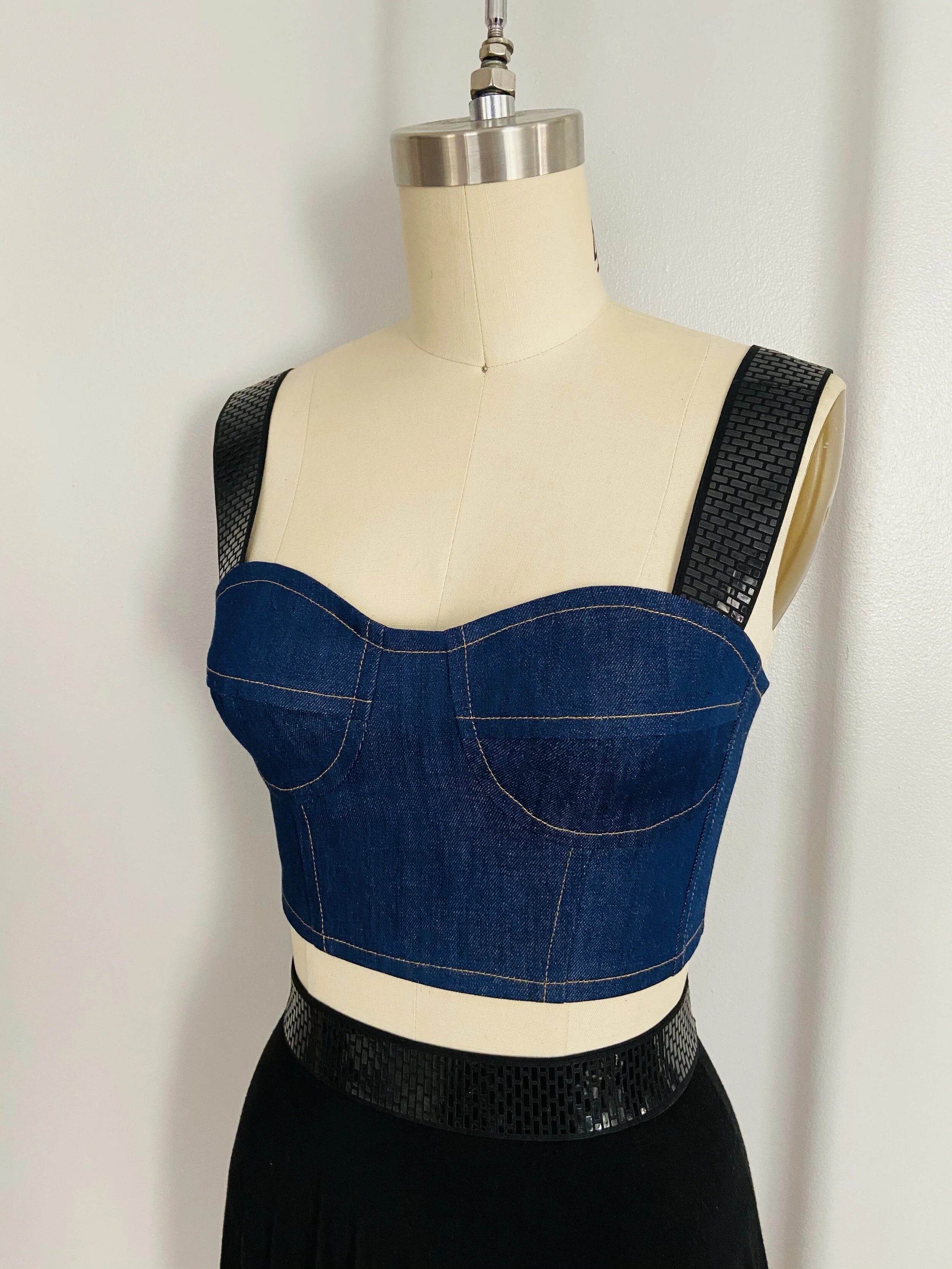 Confección de Crop Top estilo Corset