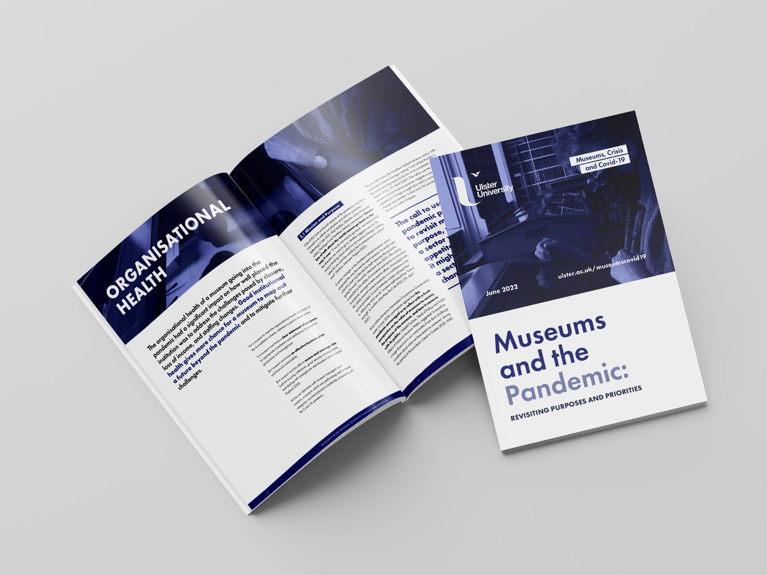 Perfect_Binding_Brochure_Mockup_5.png