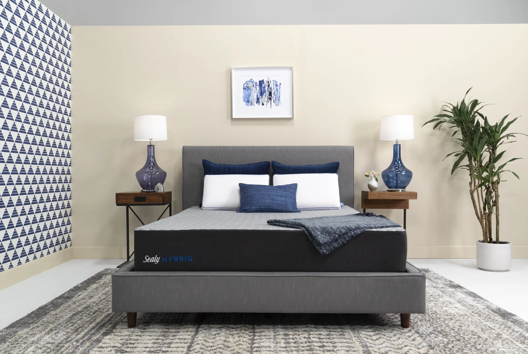 Sealy_MIB_National_Lifestyle_10-inch_Hybrid_MattOnly_Horiz_Dec2018_5x7_9_25_2019_11_35_28_AM.jpg