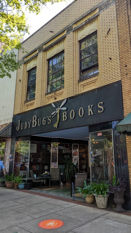 Ten Magical Georgia Bookshops — The Southern Siren