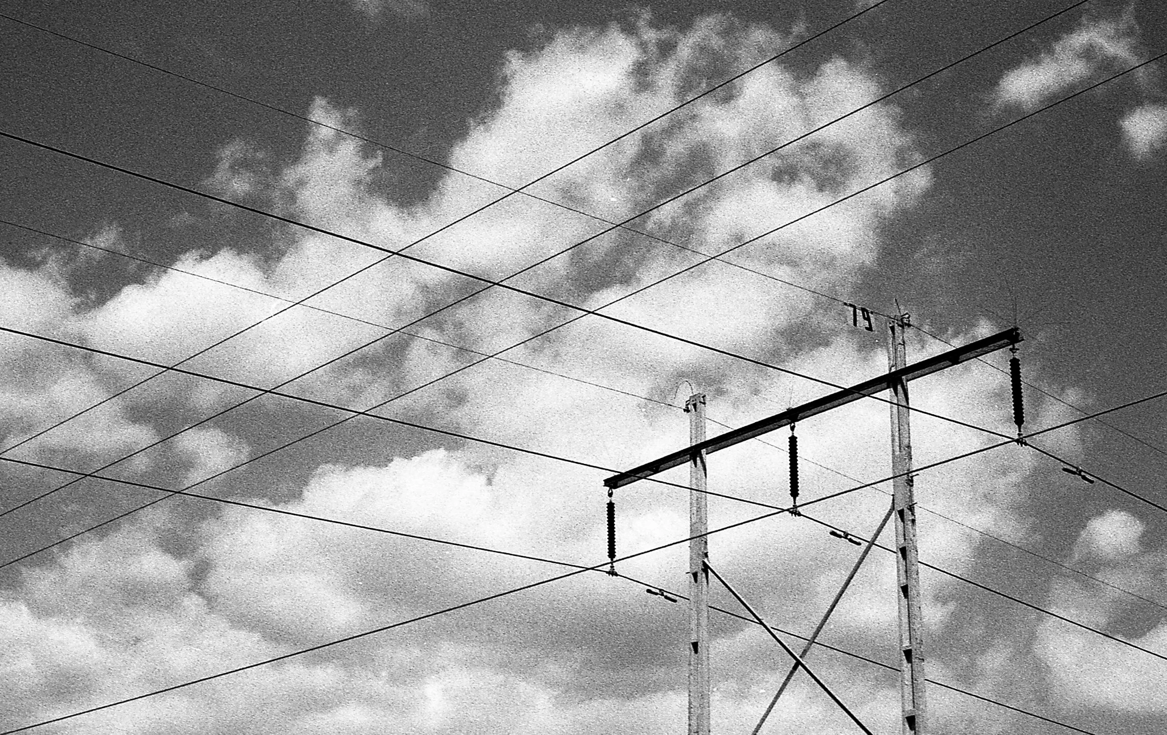 powerlines.jpg