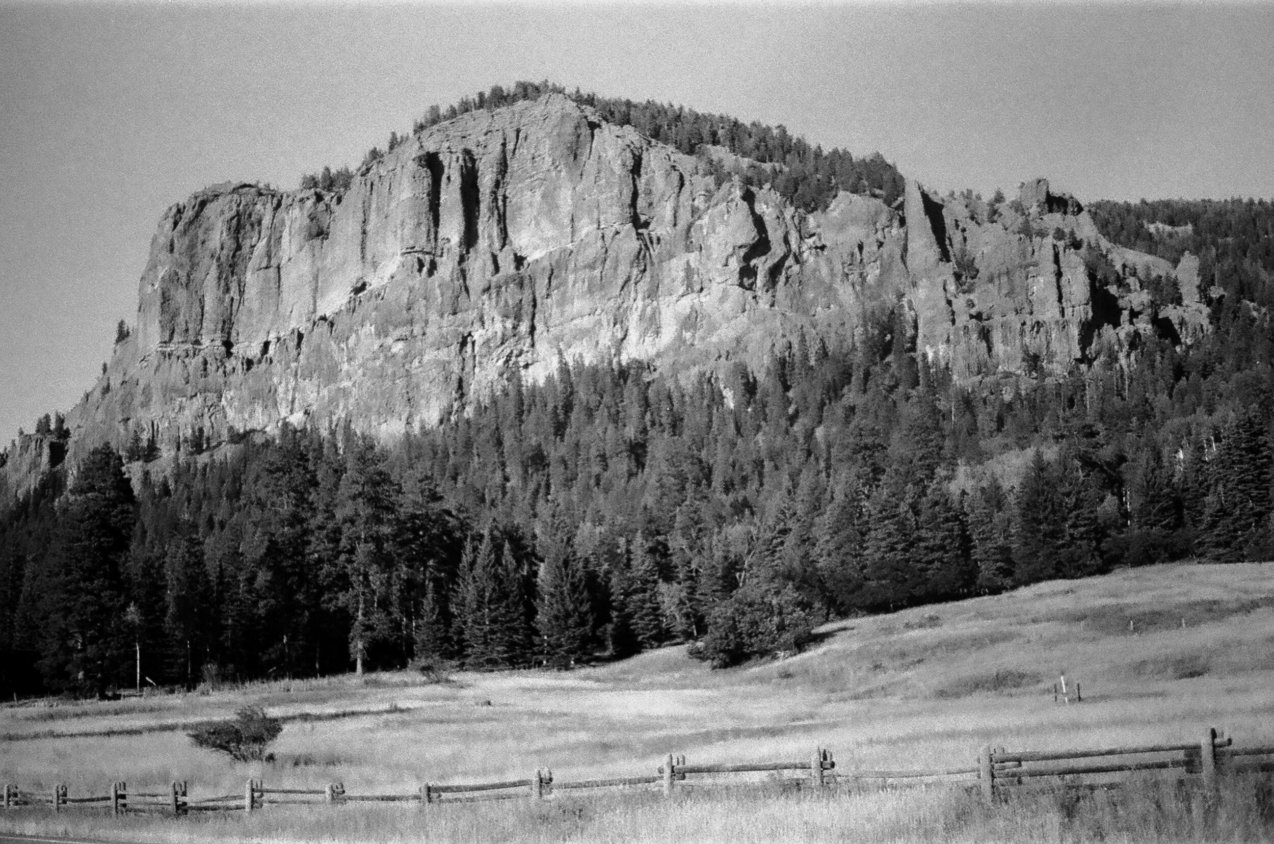 mountain w fence colorado-000085930032.jpg