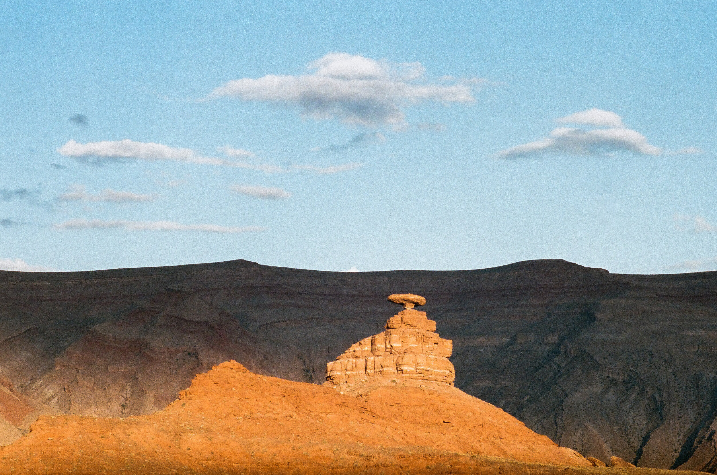 UFO Sombrero-79700027.jpg