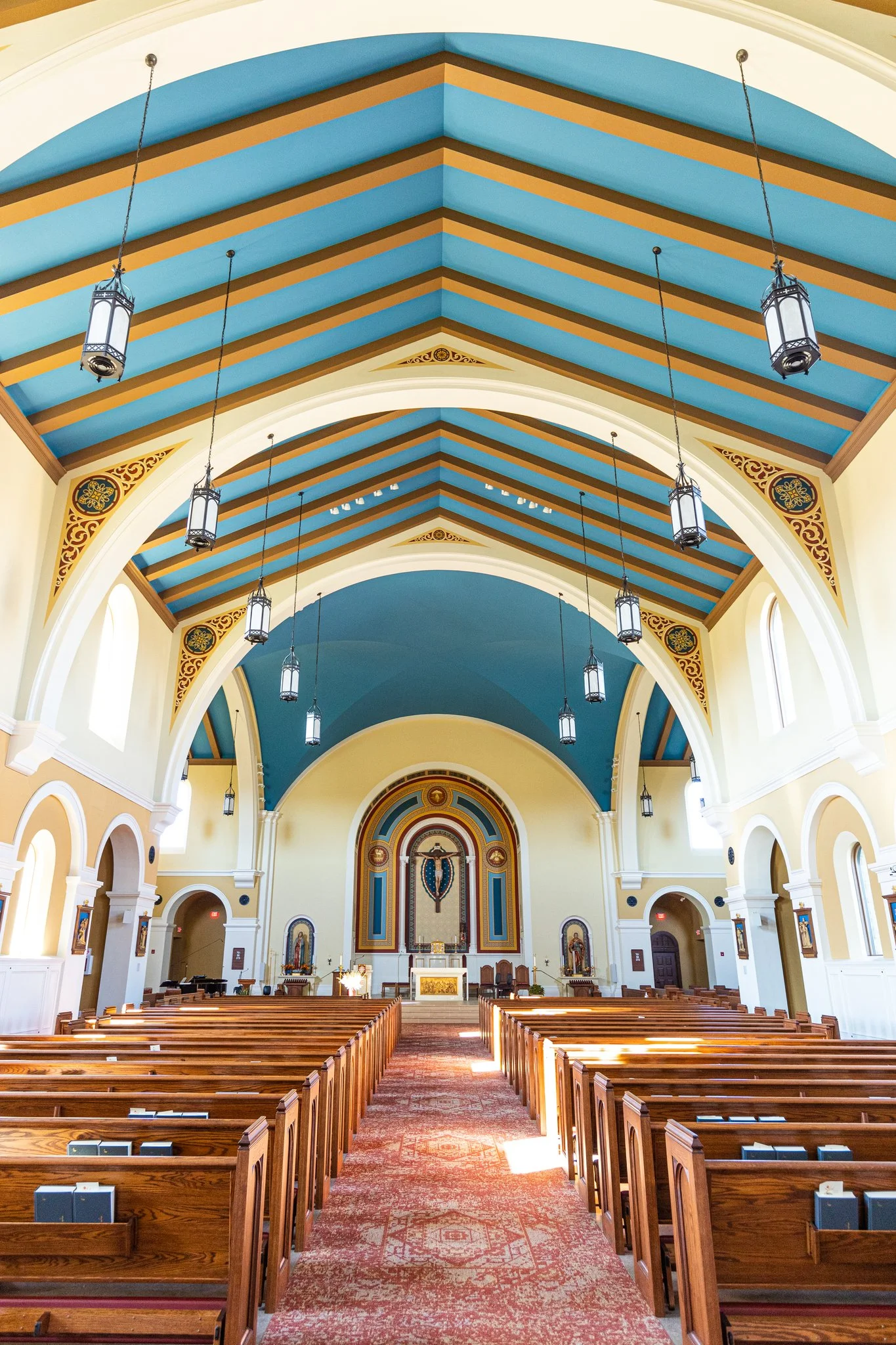 St-John-the-Evangelist-Church-Wedding-Photos-Waynesboro-VA-3.jpg