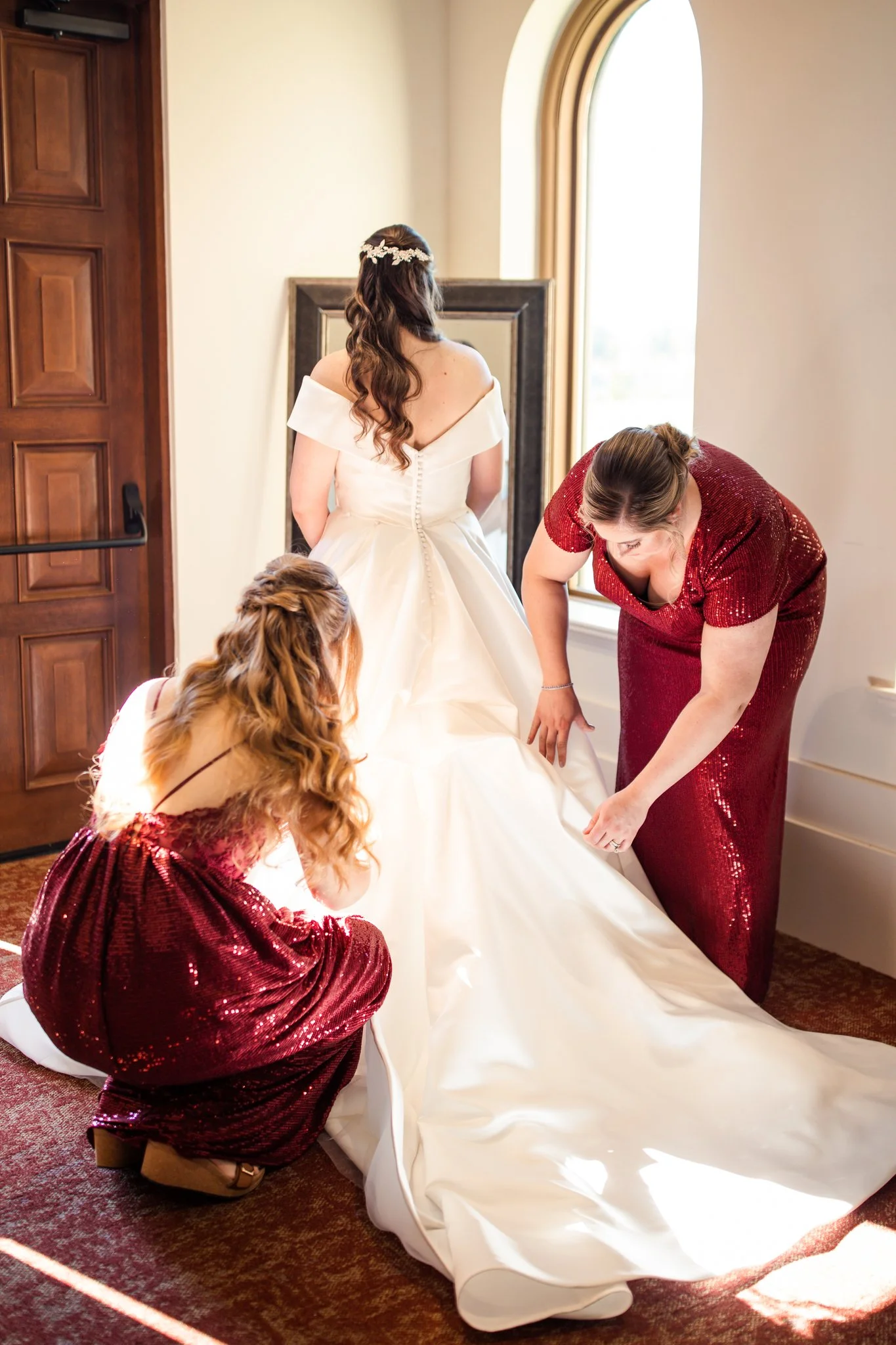 St-John-the-Evangelist-Church-Wedding-Photos-Waynesboro-VA-14.jpg