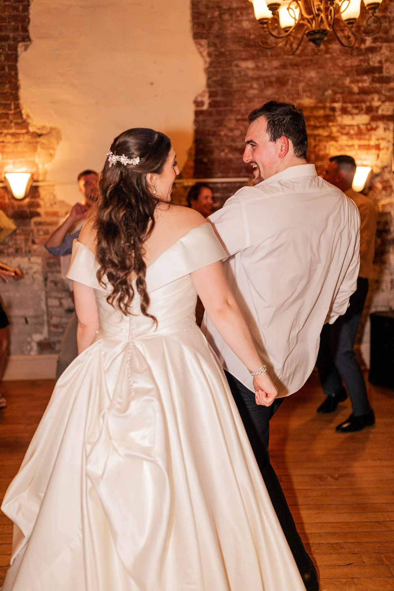 St-John-the-Evangelist-Church-Wedding-Photos-Waynesboro-VA-135.jpg