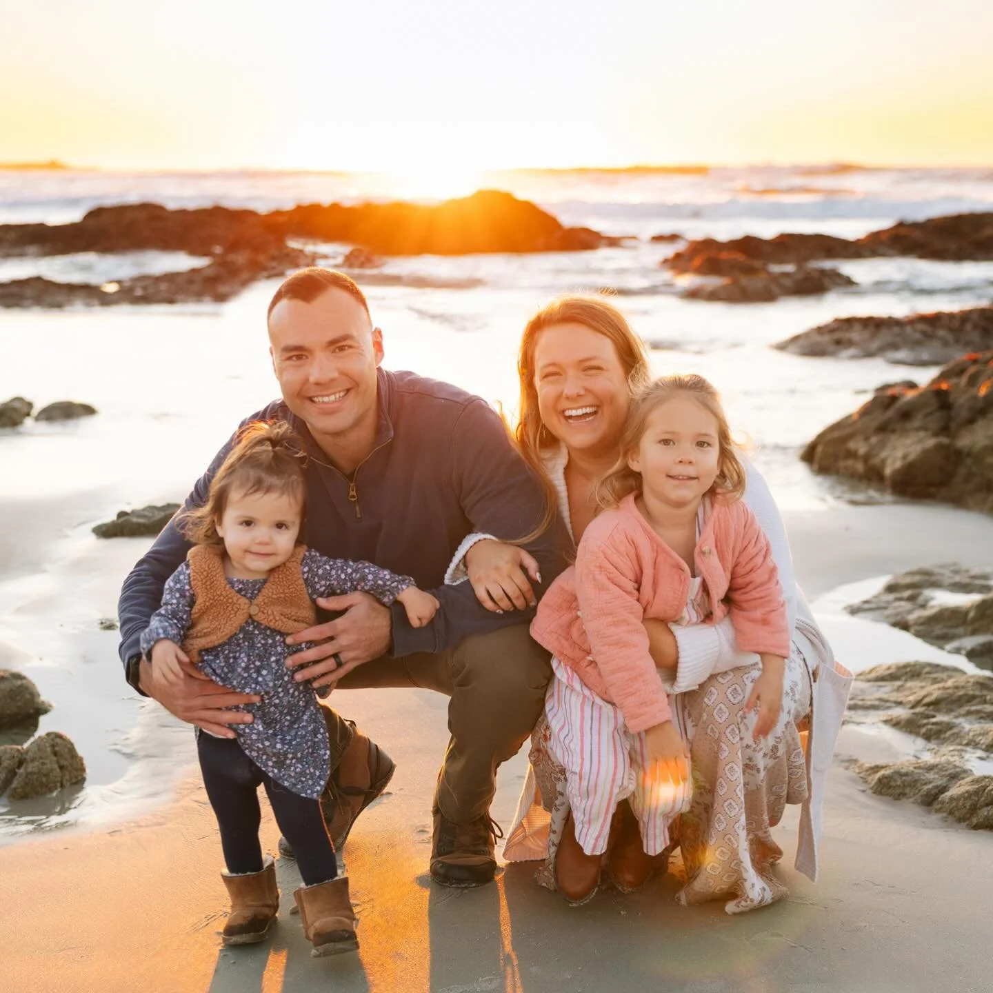 With the holidays, family visits/travel, and upcoming military moves, this time of year can feel stressful. I so appreciate families taking the time to book sessions during this busy season. Setting the time aside for photos is like taking a deep bre