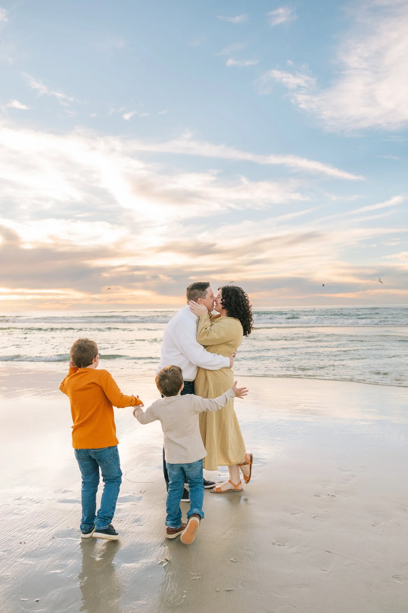 What to Wear for Family Photos in Tampa, FL