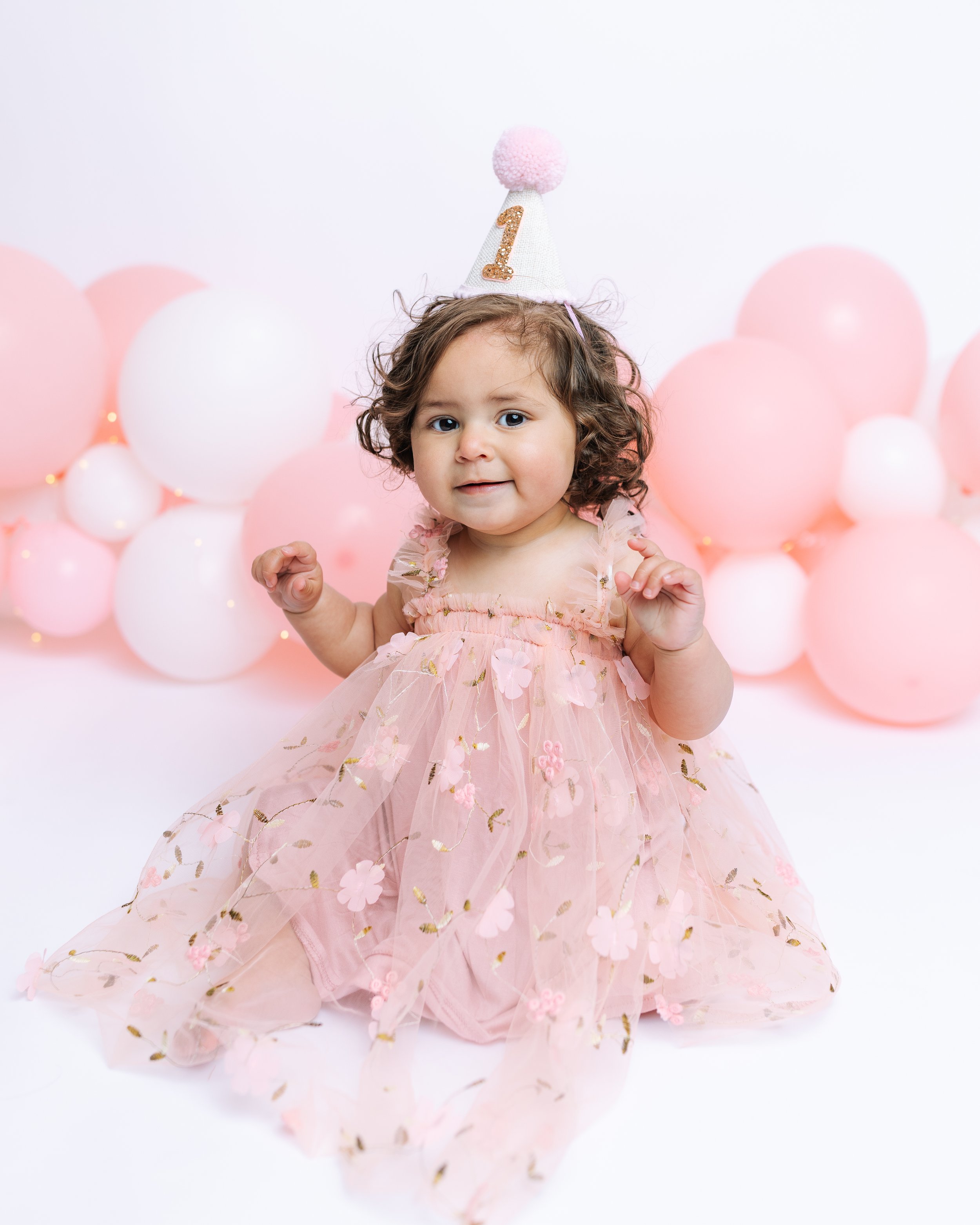 Mia-Cake Smash-Previews-1-6.jpg