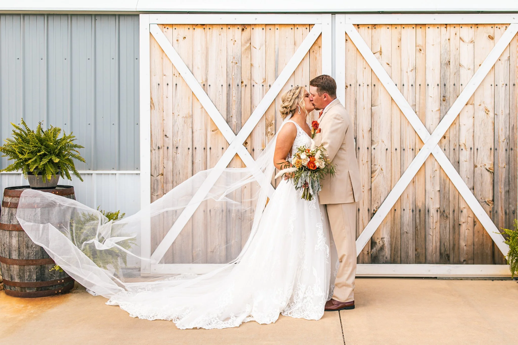 5-Frost-Bride and Groom-22.jpg