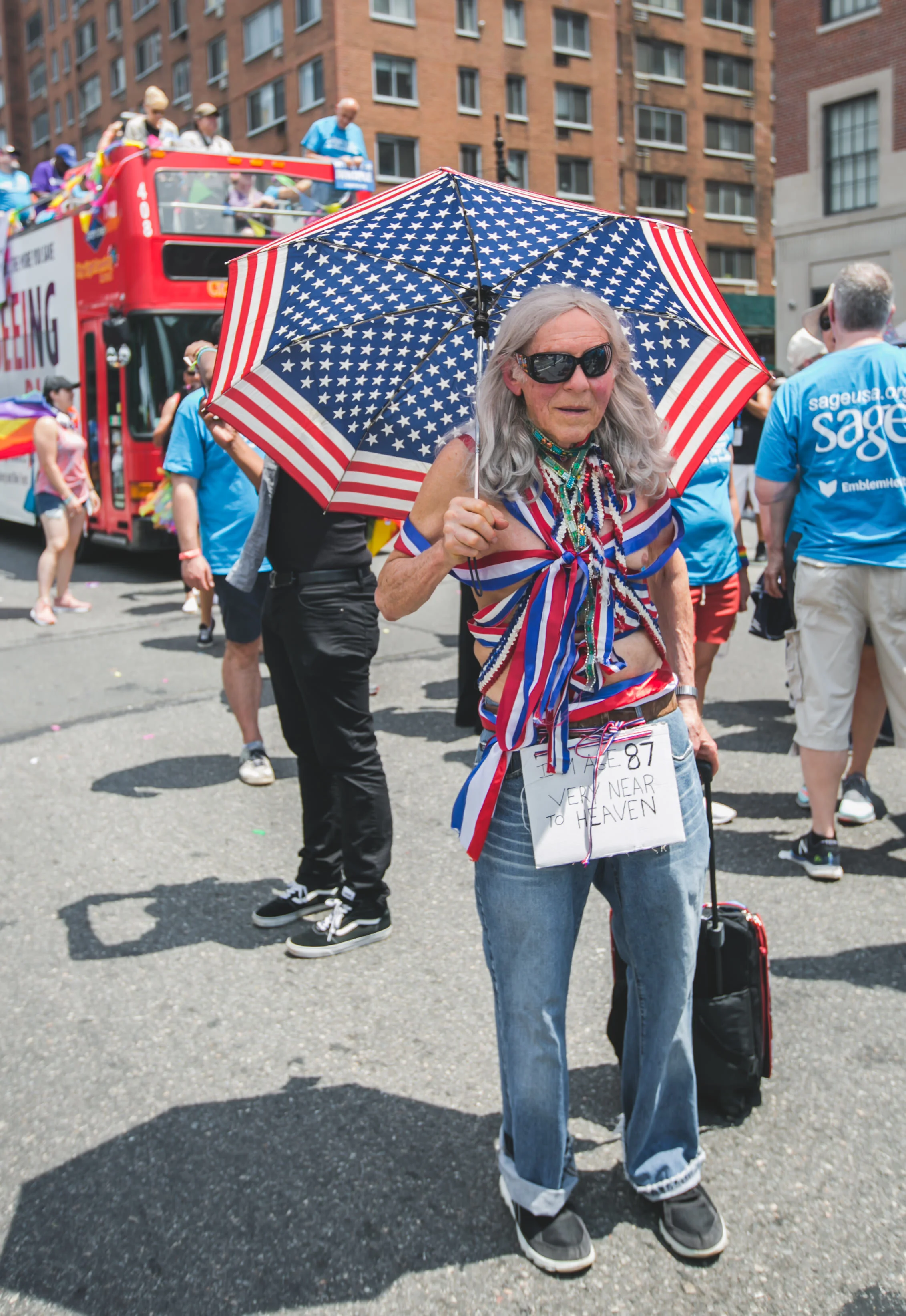 SAGE-pridemarch-eventphotographer-0004.jpg