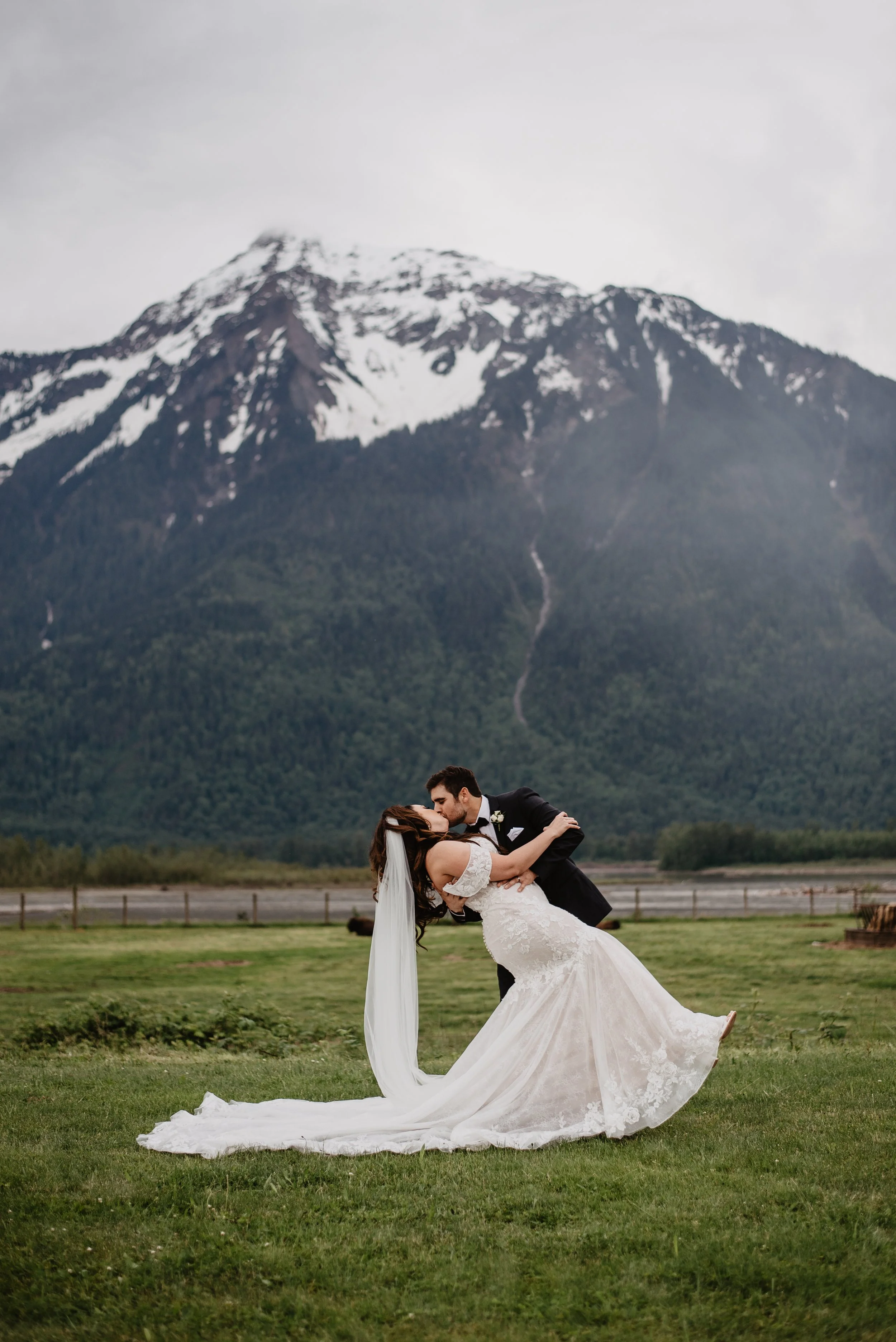Emily+Matthew-523.jpg