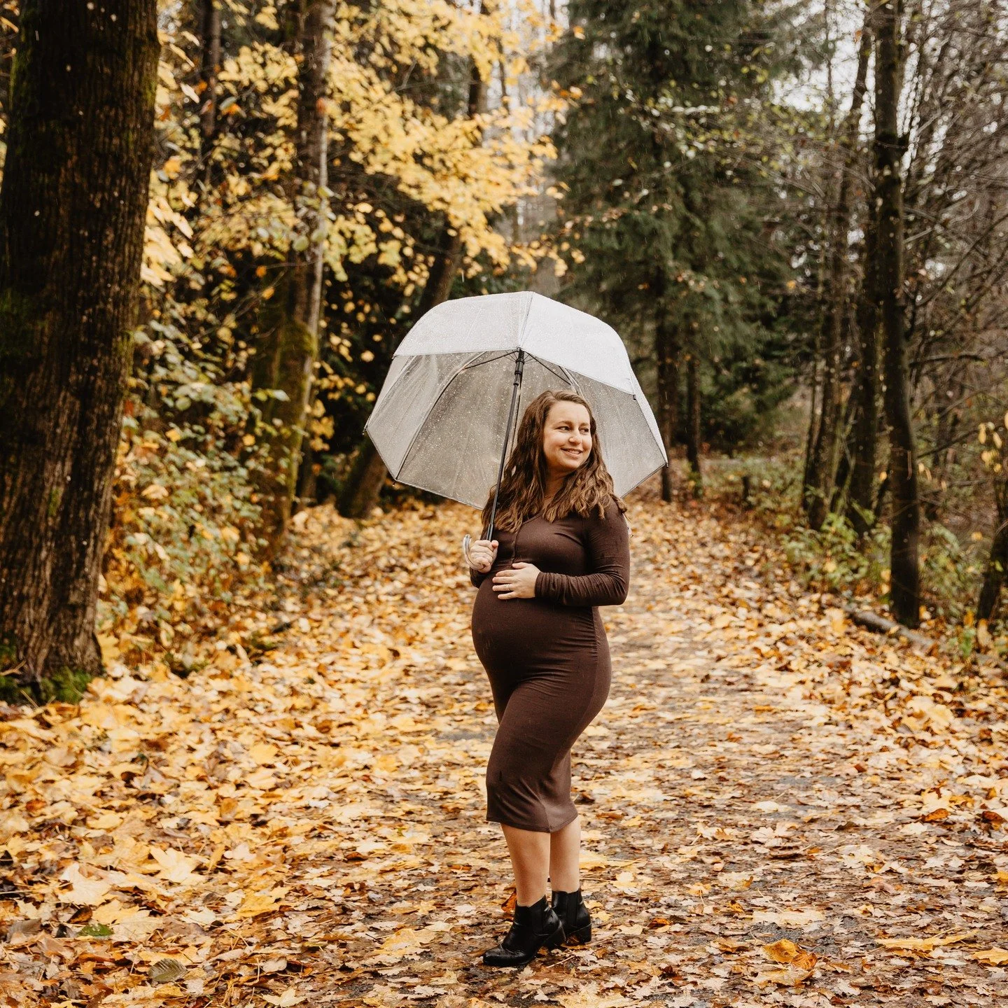 2025 has been such a wonderful year. And now that I've finished and delivered my last wedding, I have a little announcement for 2026.... We are blessed to be welcoming another little baby into our family in early January. I have closed my bookings fo