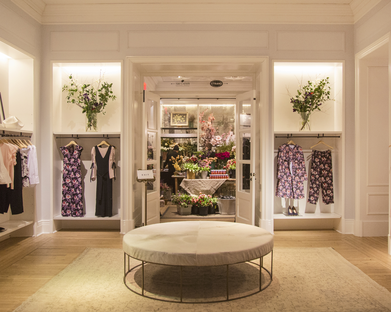 ClubMonaco_Card02_104.jpg