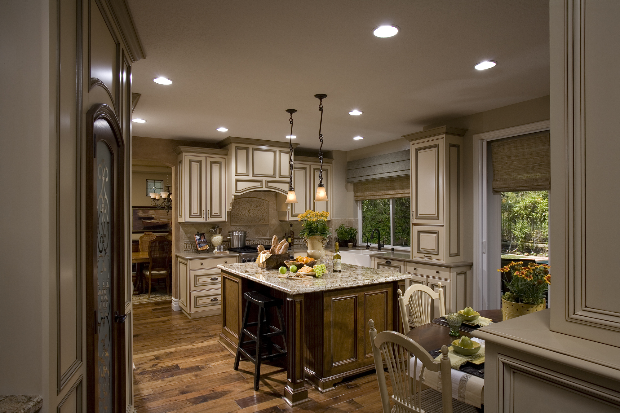 kitchen1.jpg