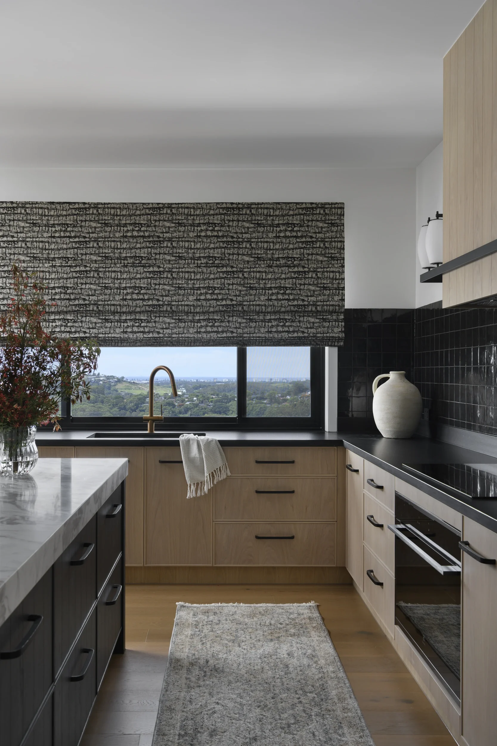 parkes-ln-terranora-07-kitchen.webp