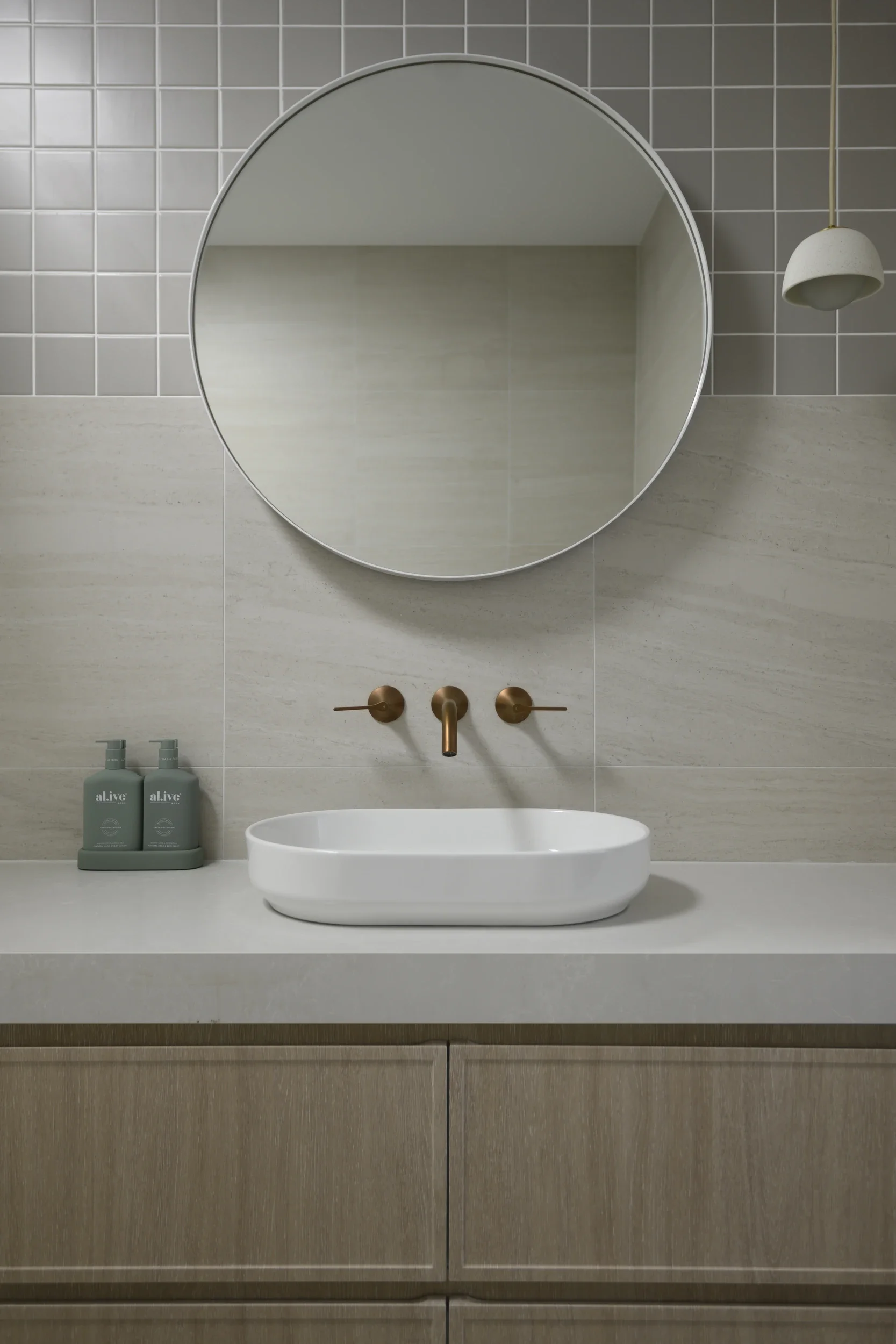 parkes-ln-terranora-15-powder-room.webp