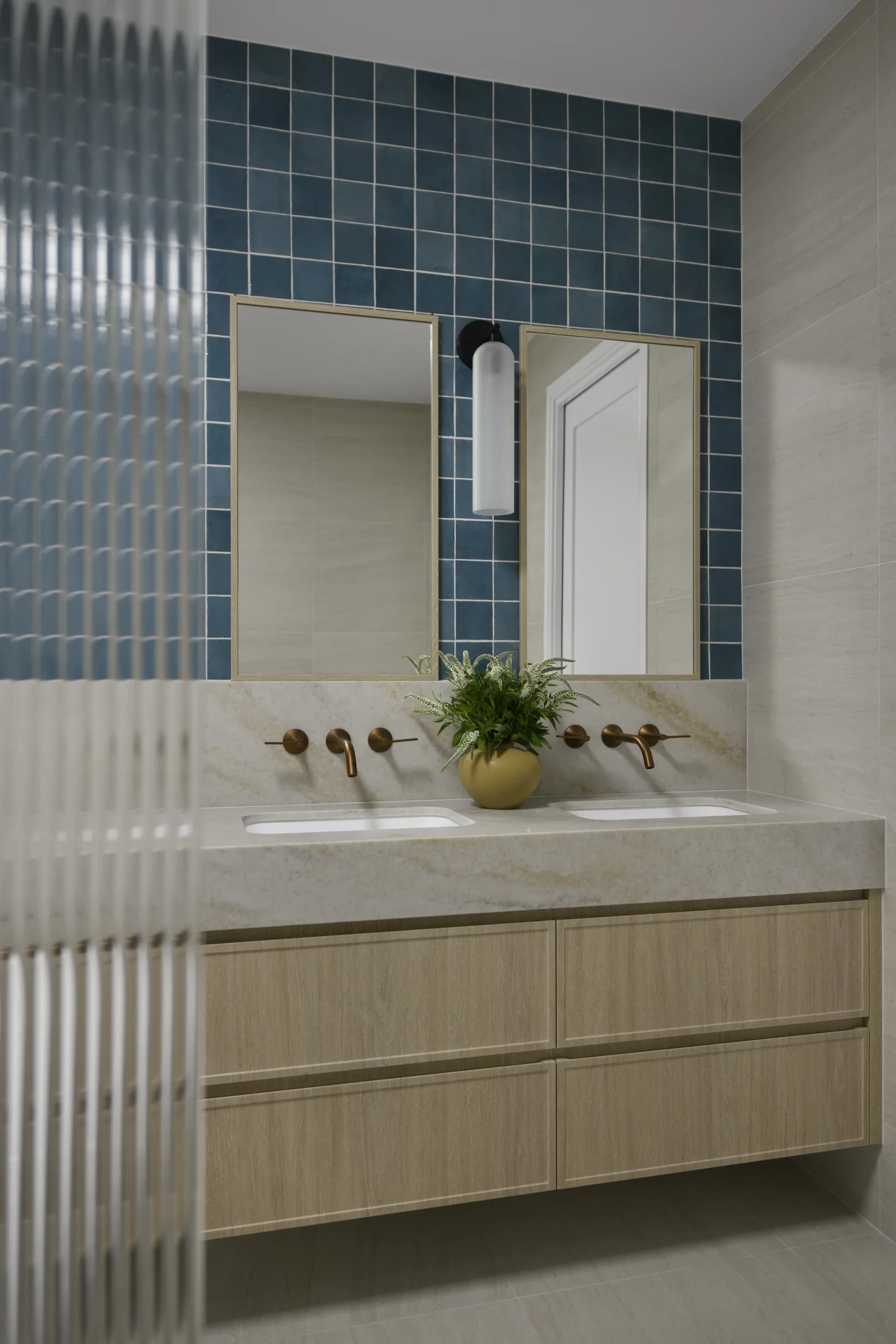 parkes-ln-terranora-14-bathroom.webp